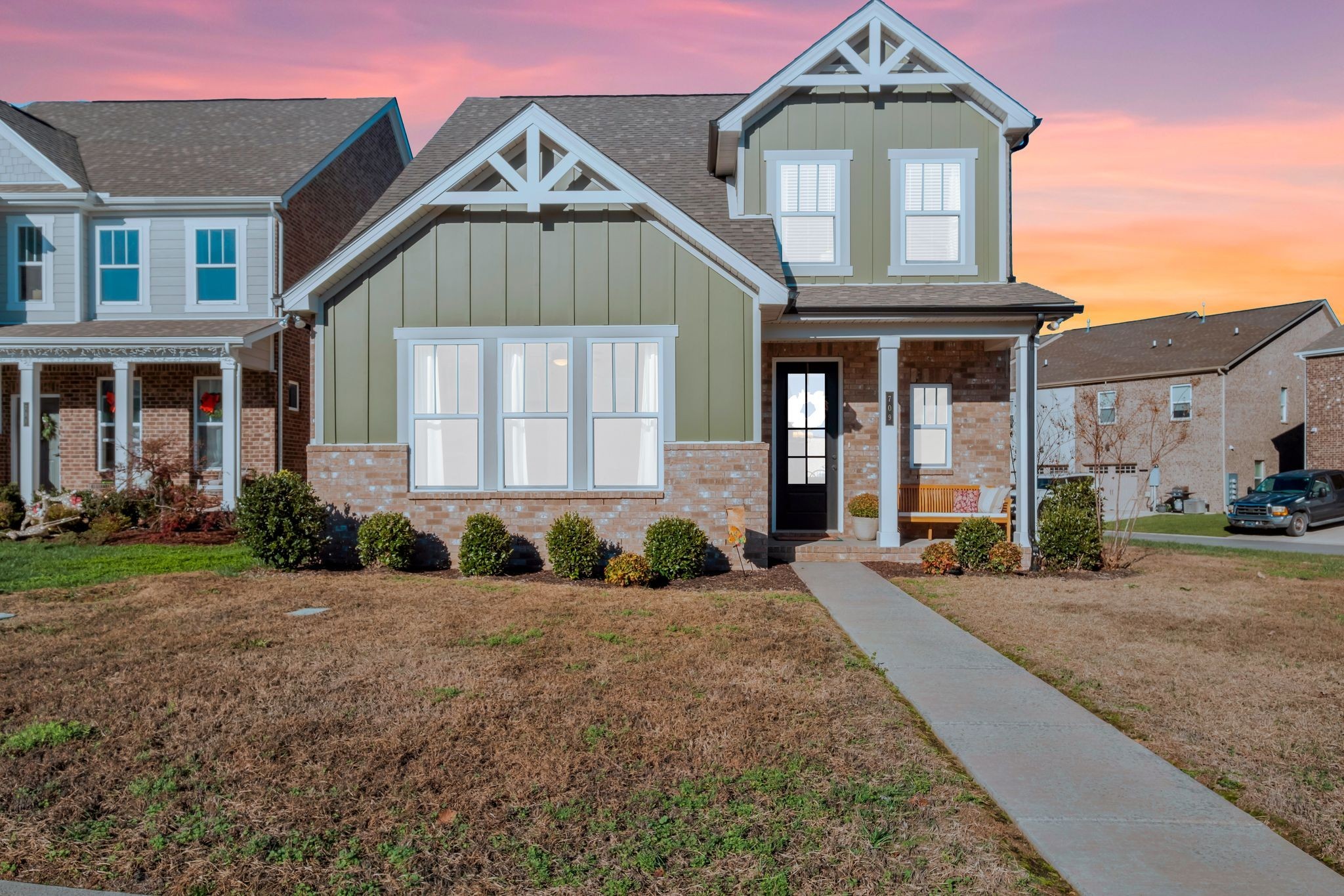 709 Hahn Ct