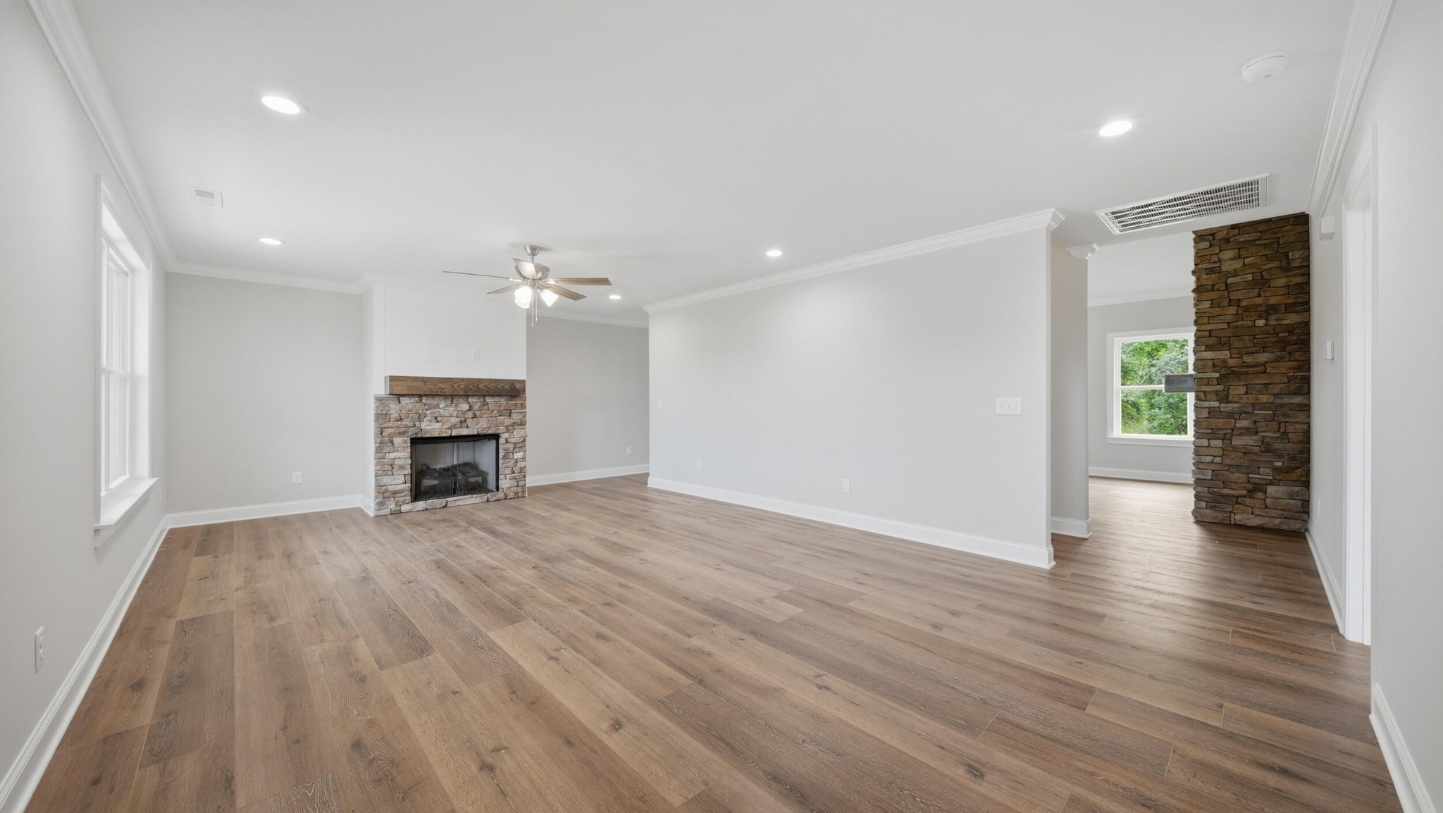 8076 Abraham Lane