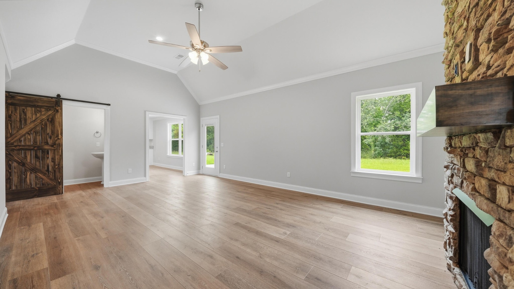 8076 Abraham Lane