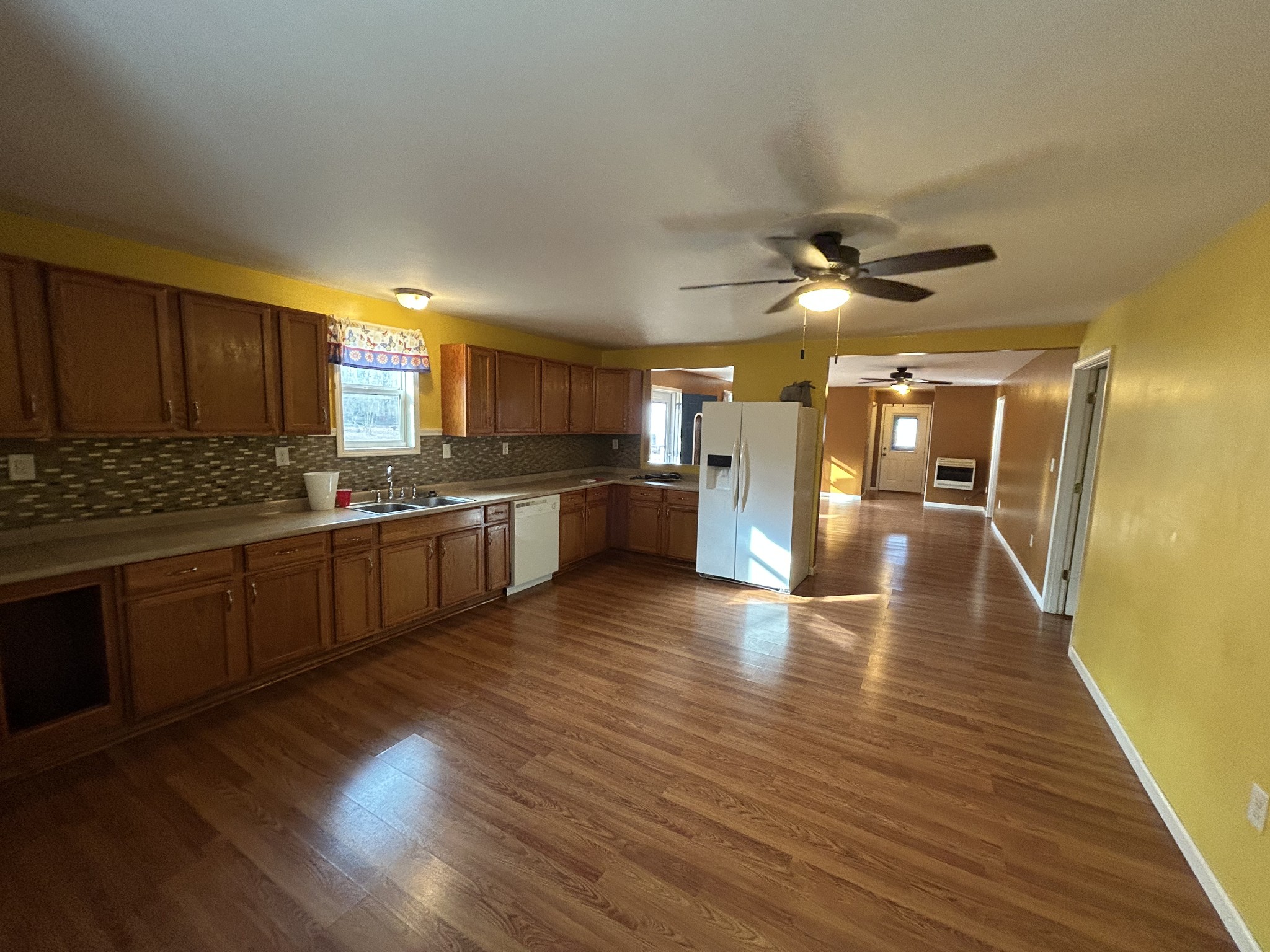 1026 Tom White Rd