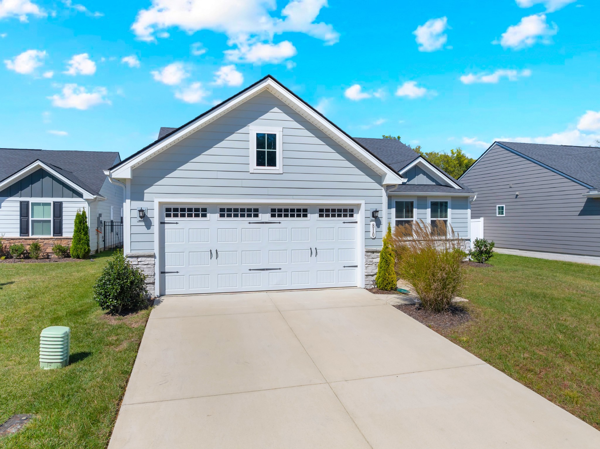 810 Rae Dr