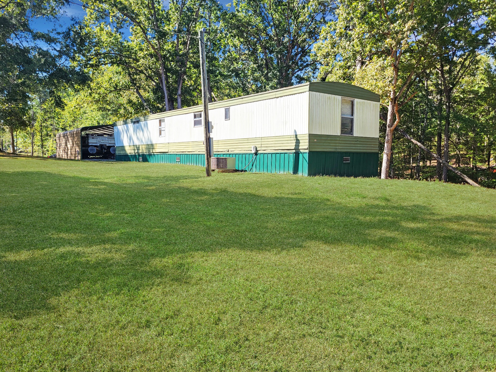 60 White Oak Dr