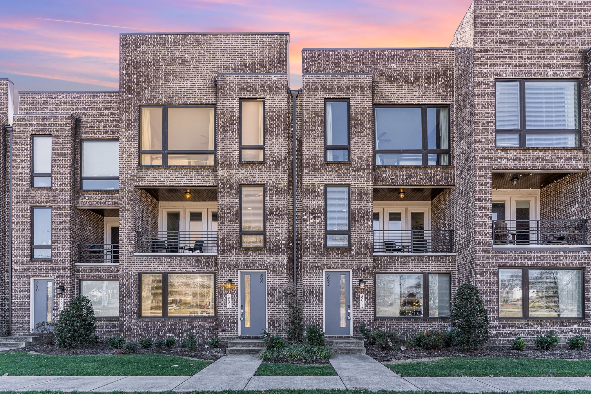 505 Wedgewood Ave