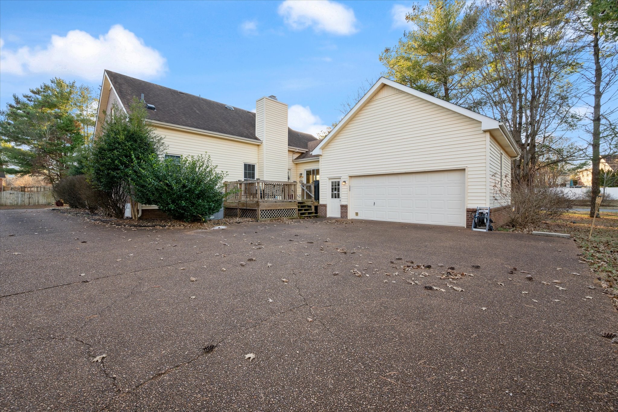 2403 Franklin Ln