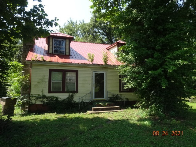 91 Lyle Ln
