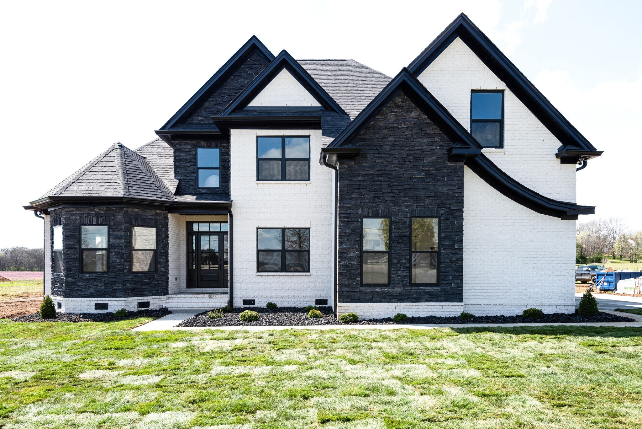 197 Creekside Dr