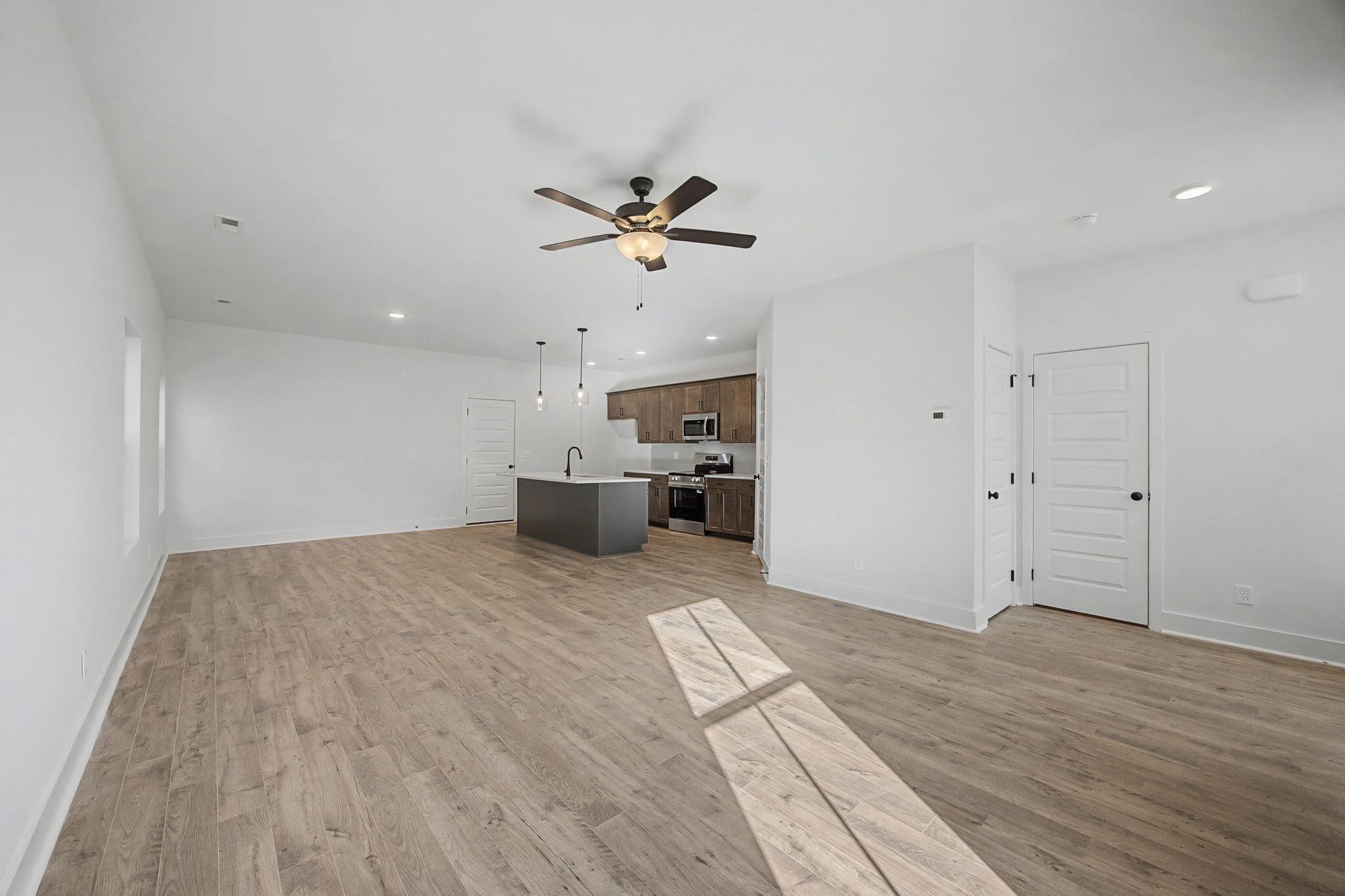 1616 Cotton Way