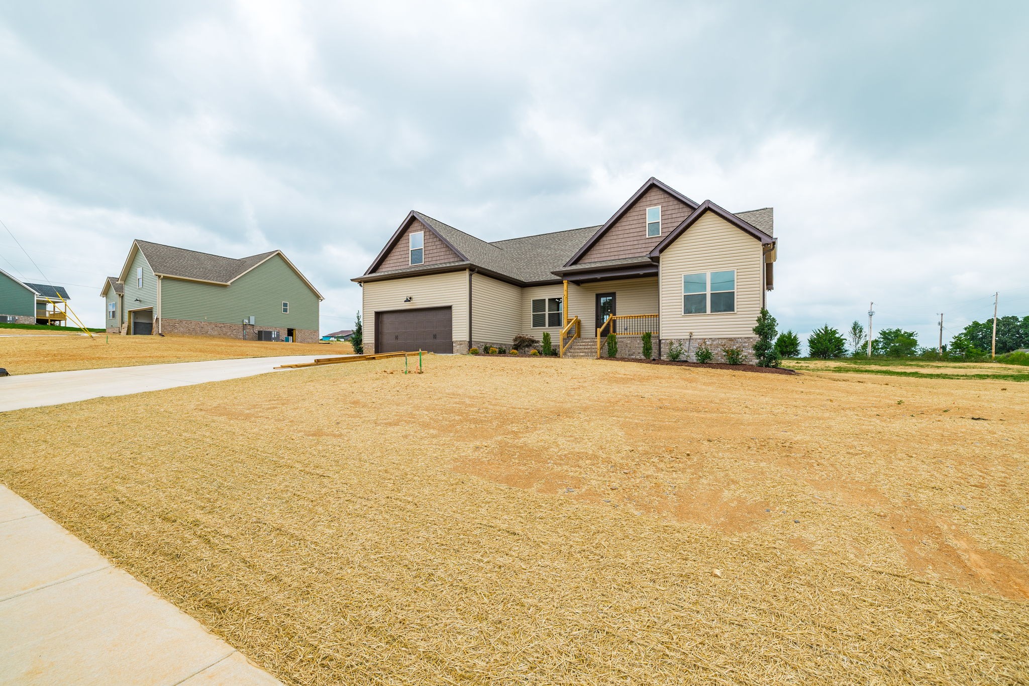 1200 Vickie Ln