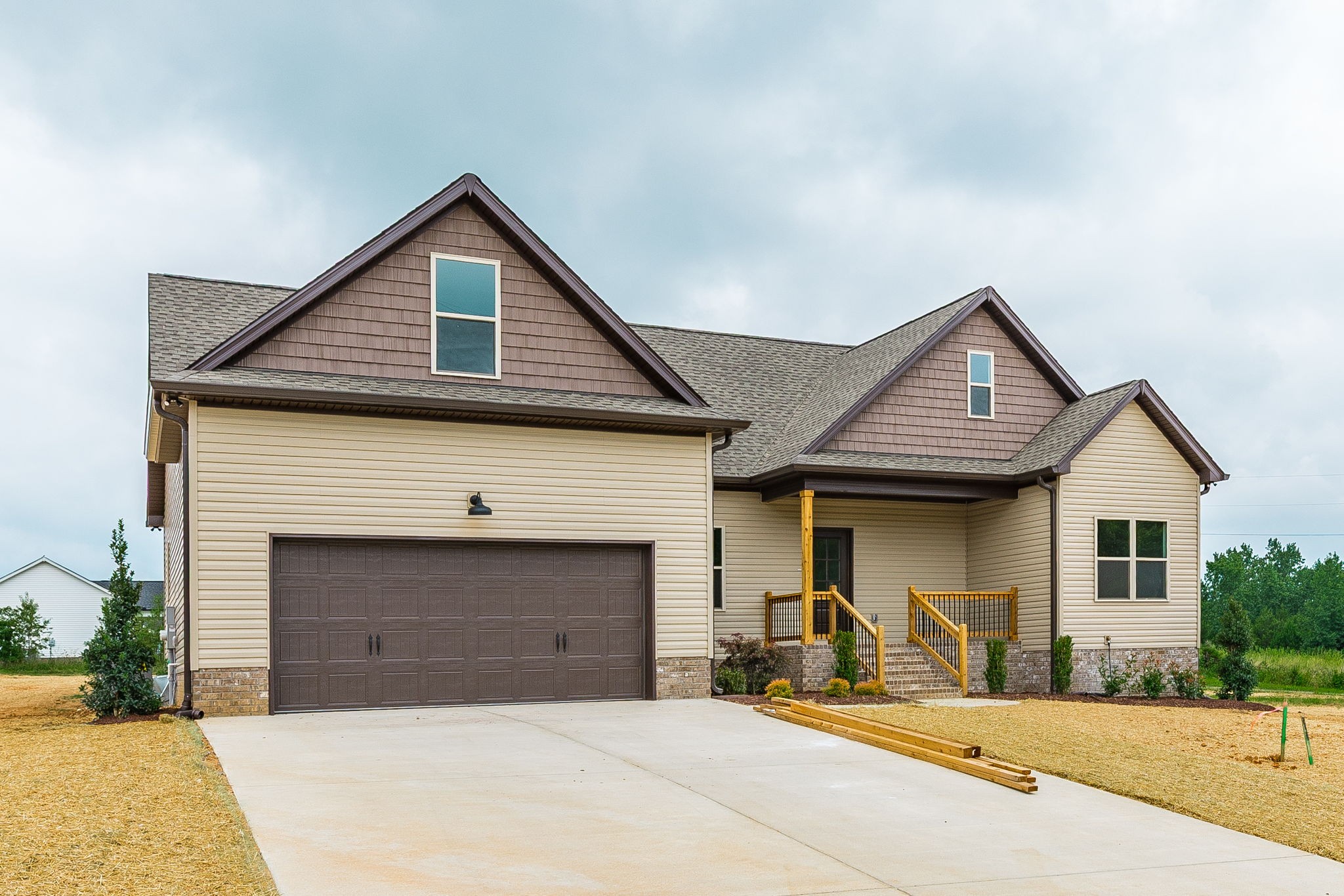 1200 Vickie Ln