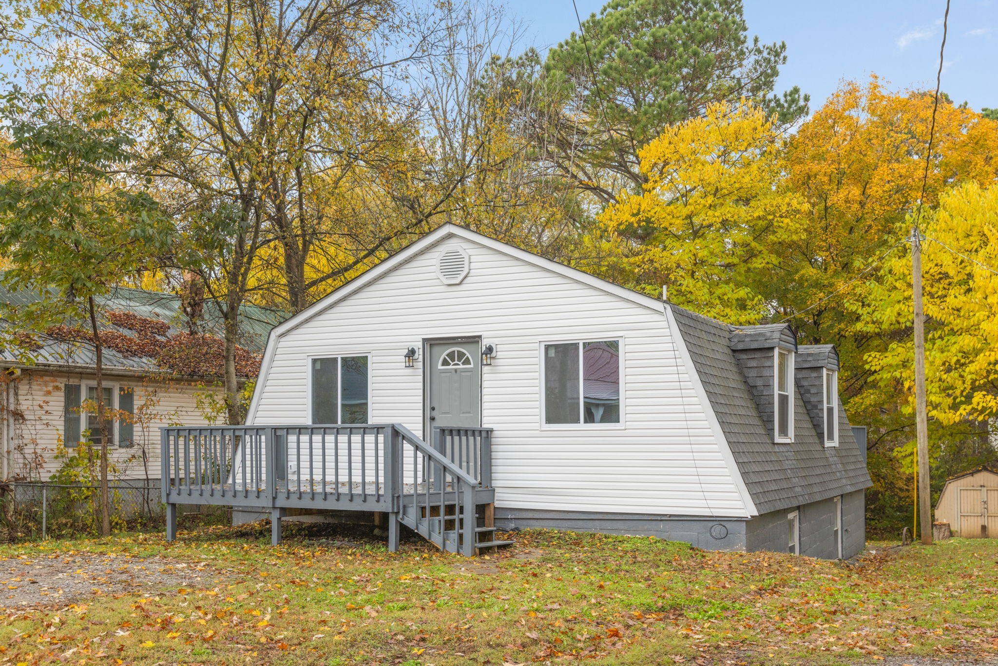 415 Durrett St