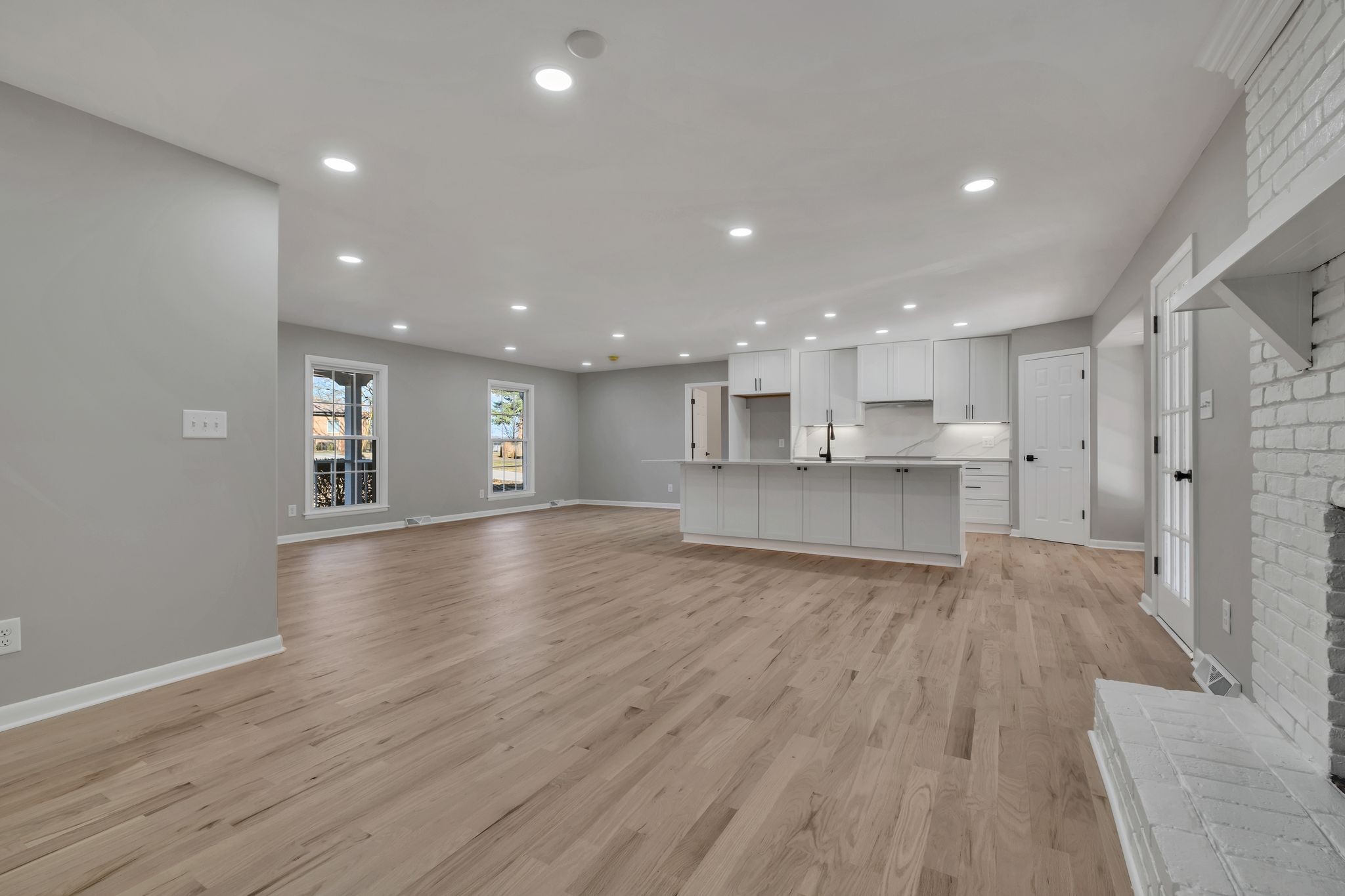 550 Drifting Cir, W