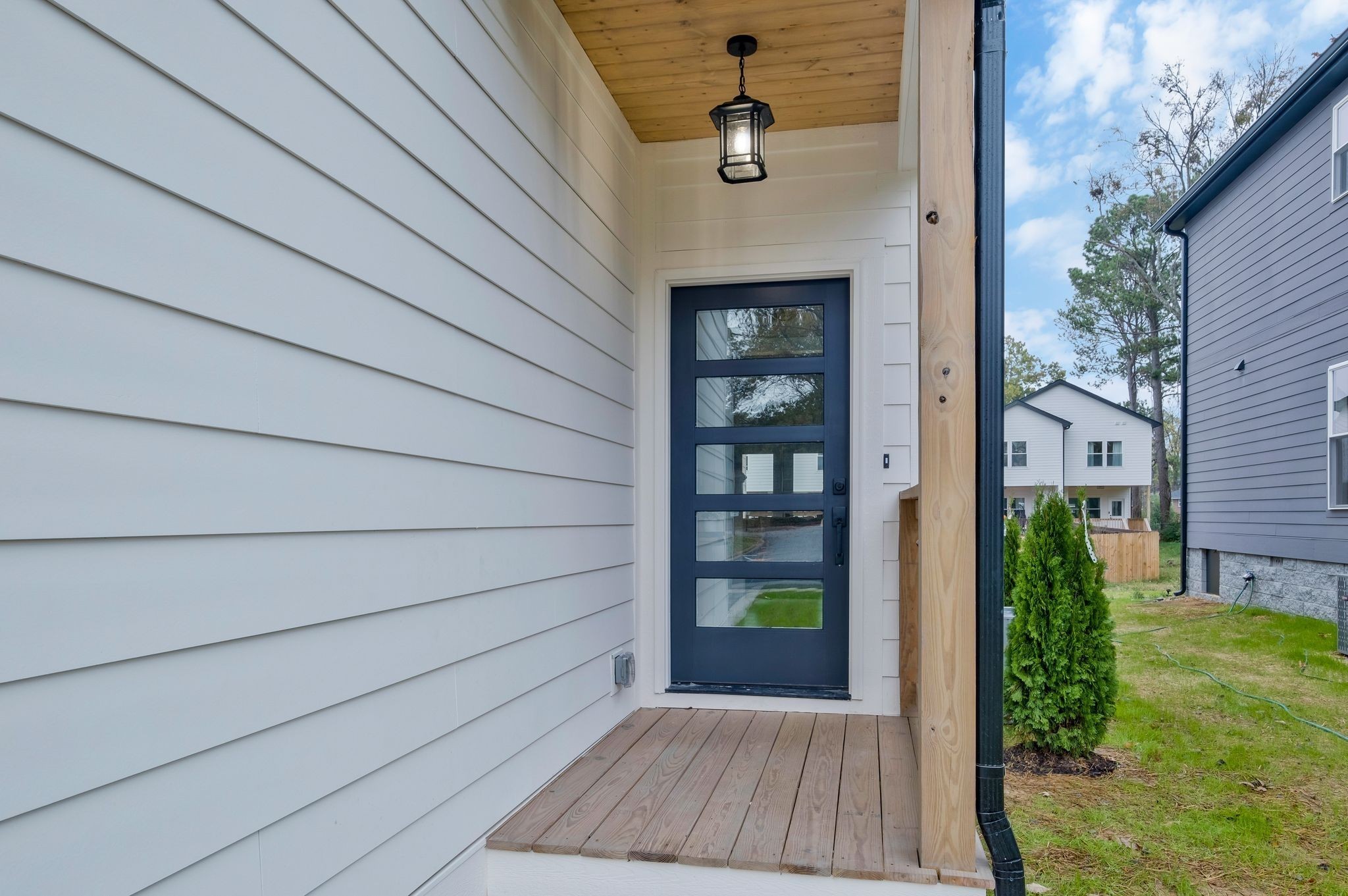 205 Paragon Mills Rd