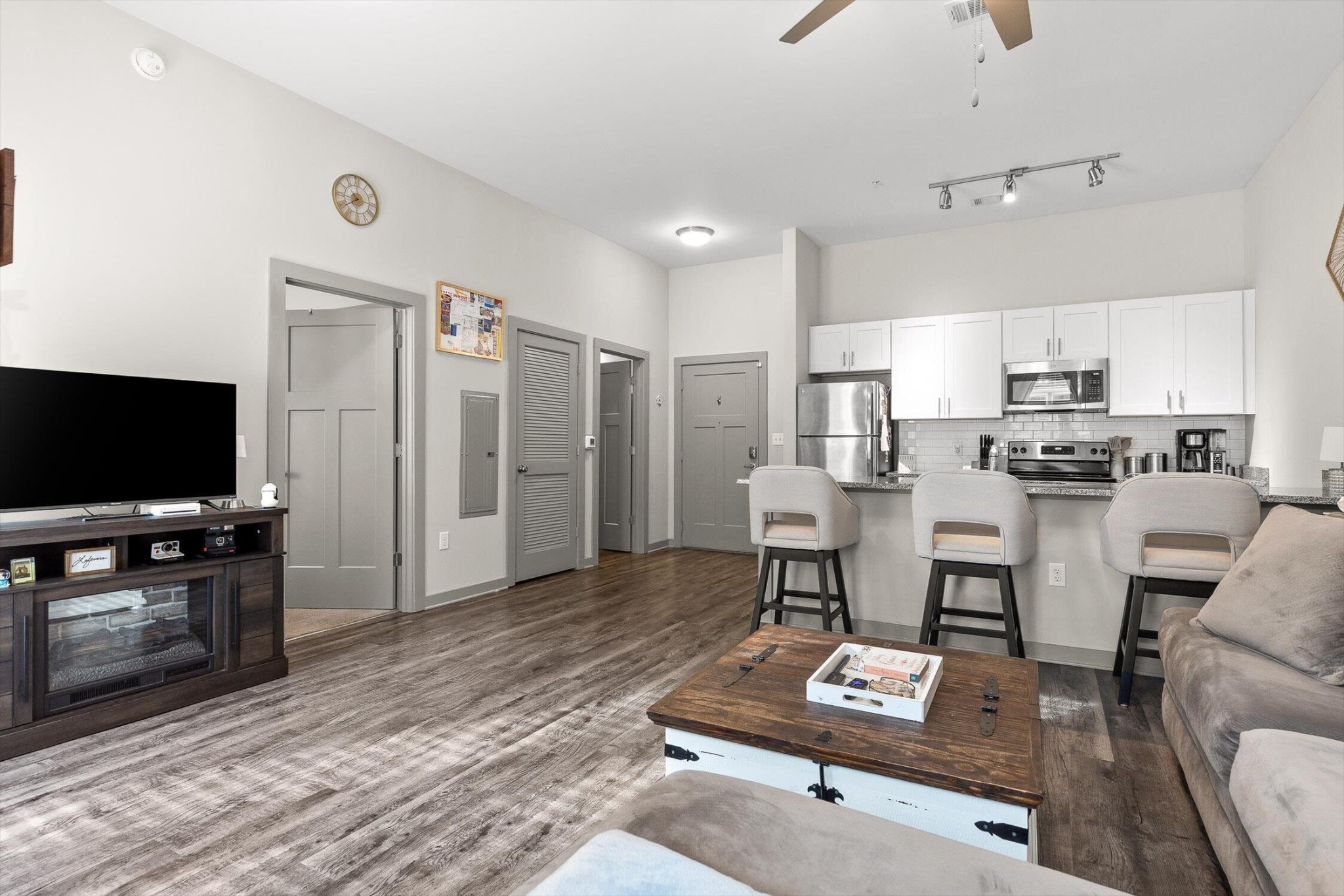 782 Riverfront Parkway
