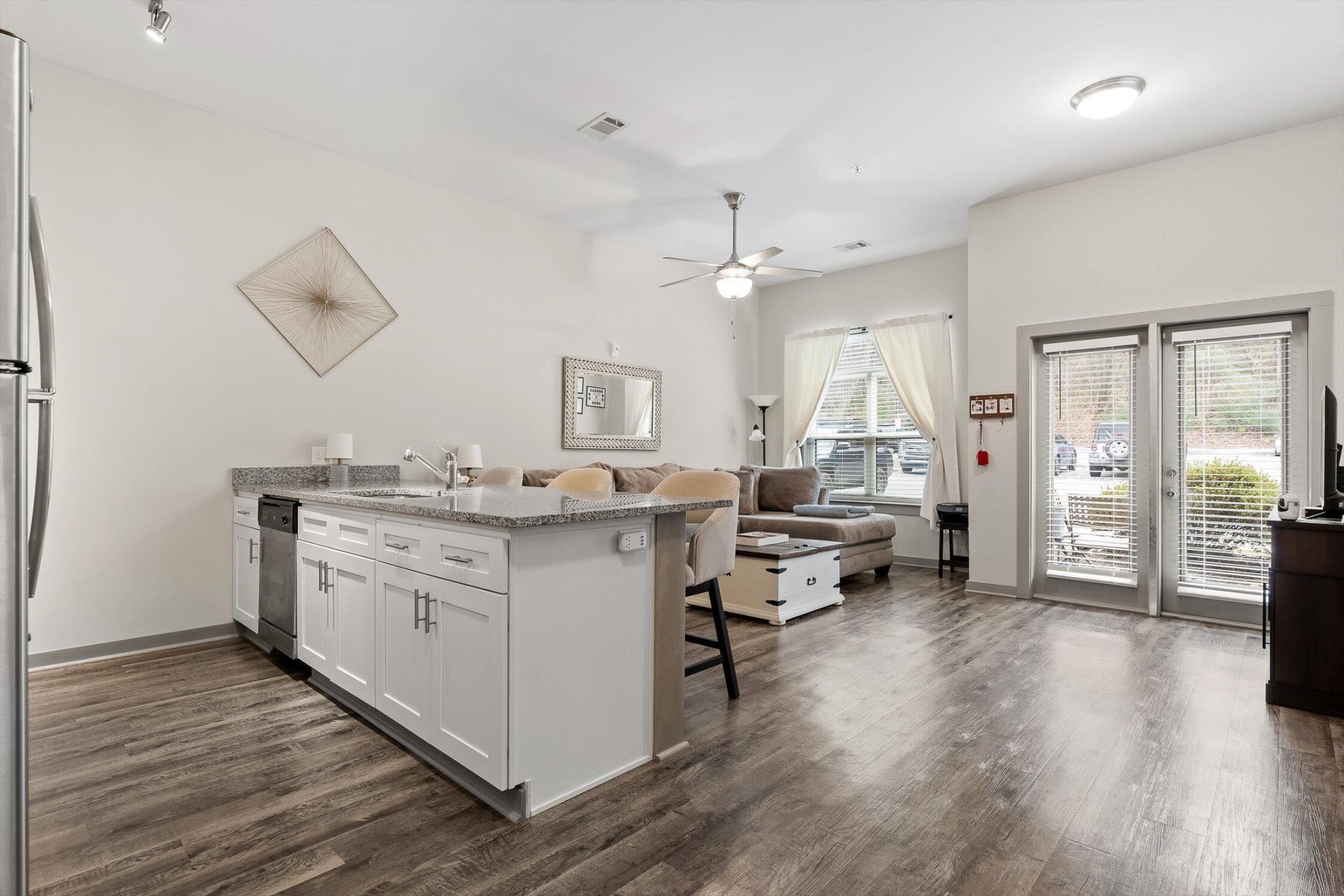 782 Riverfront Parkway