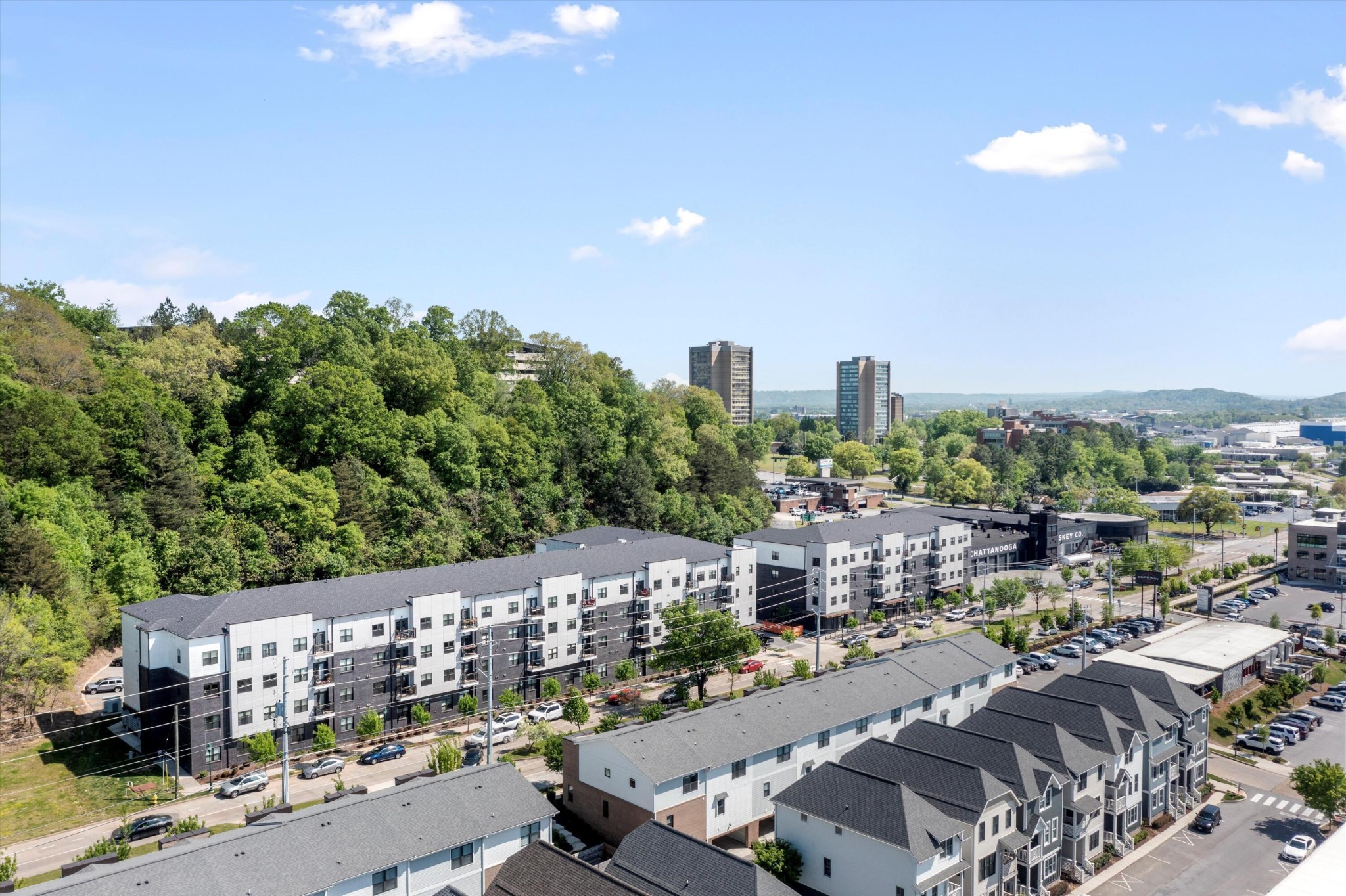 782 Riverfront Parkway