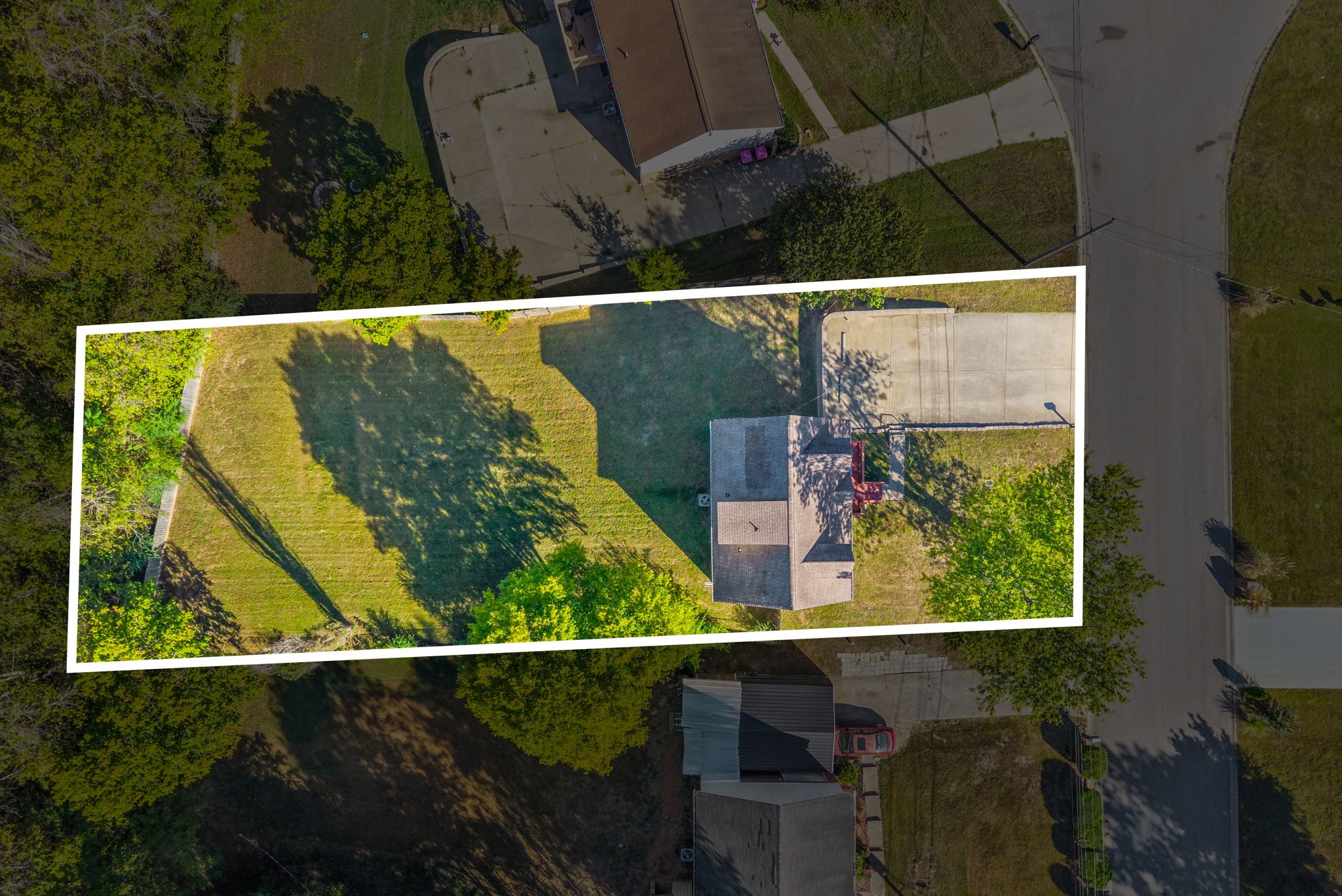 706 Green Valley Ct