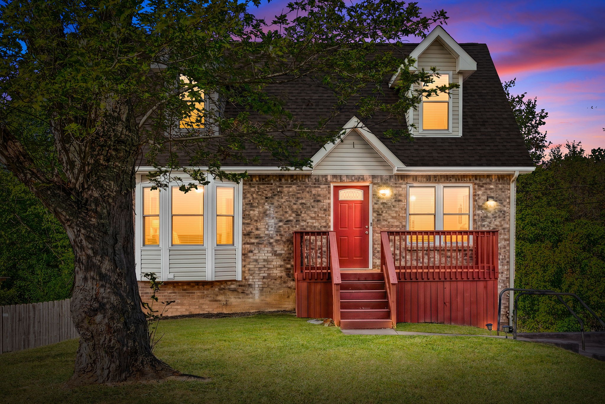 706 Green Valley Ct