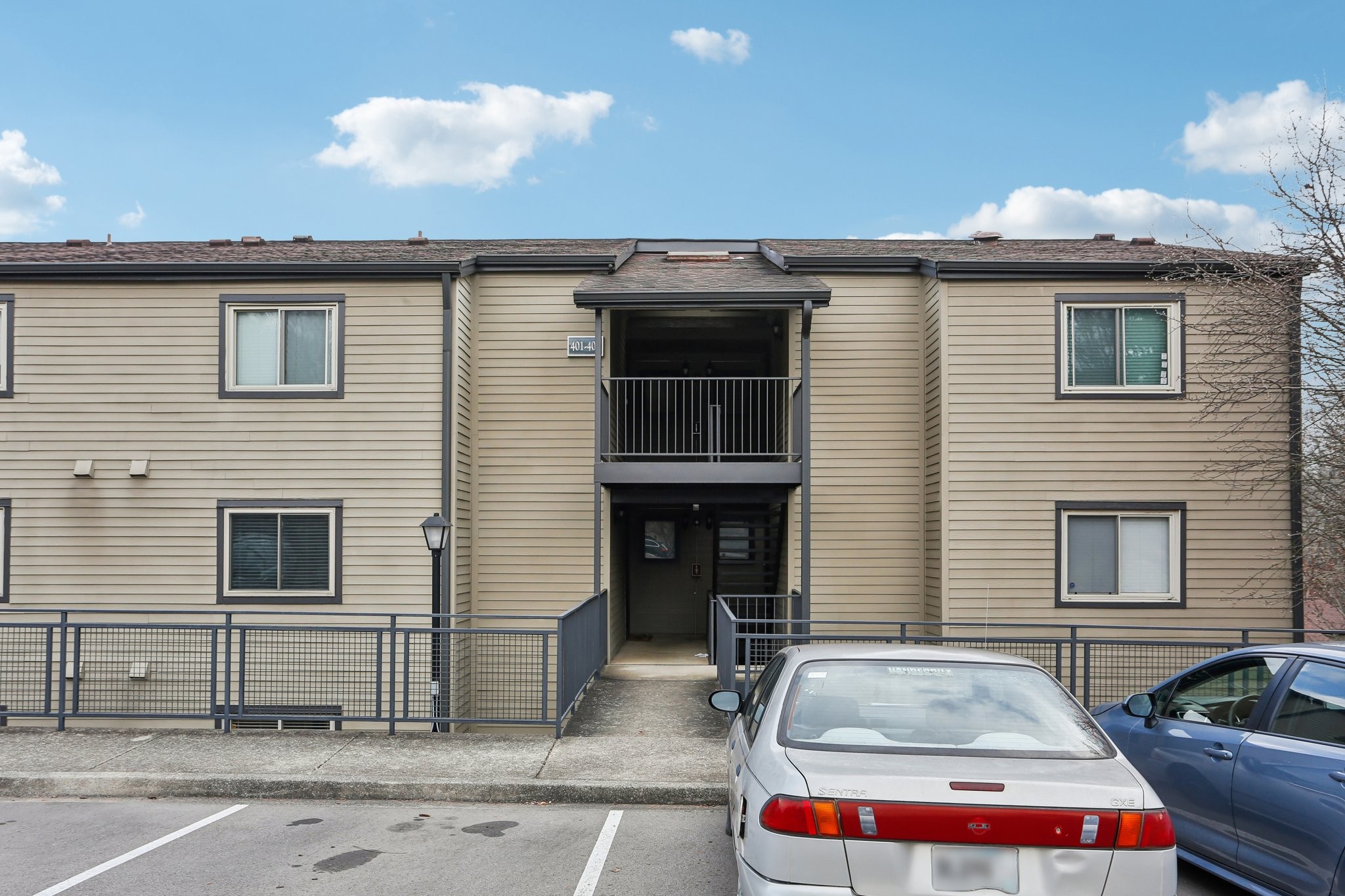 401 Summit Ridge Pl