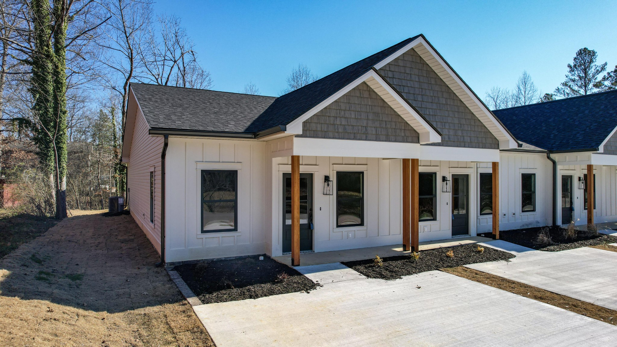 3480 Pinecrest Avenue, NW