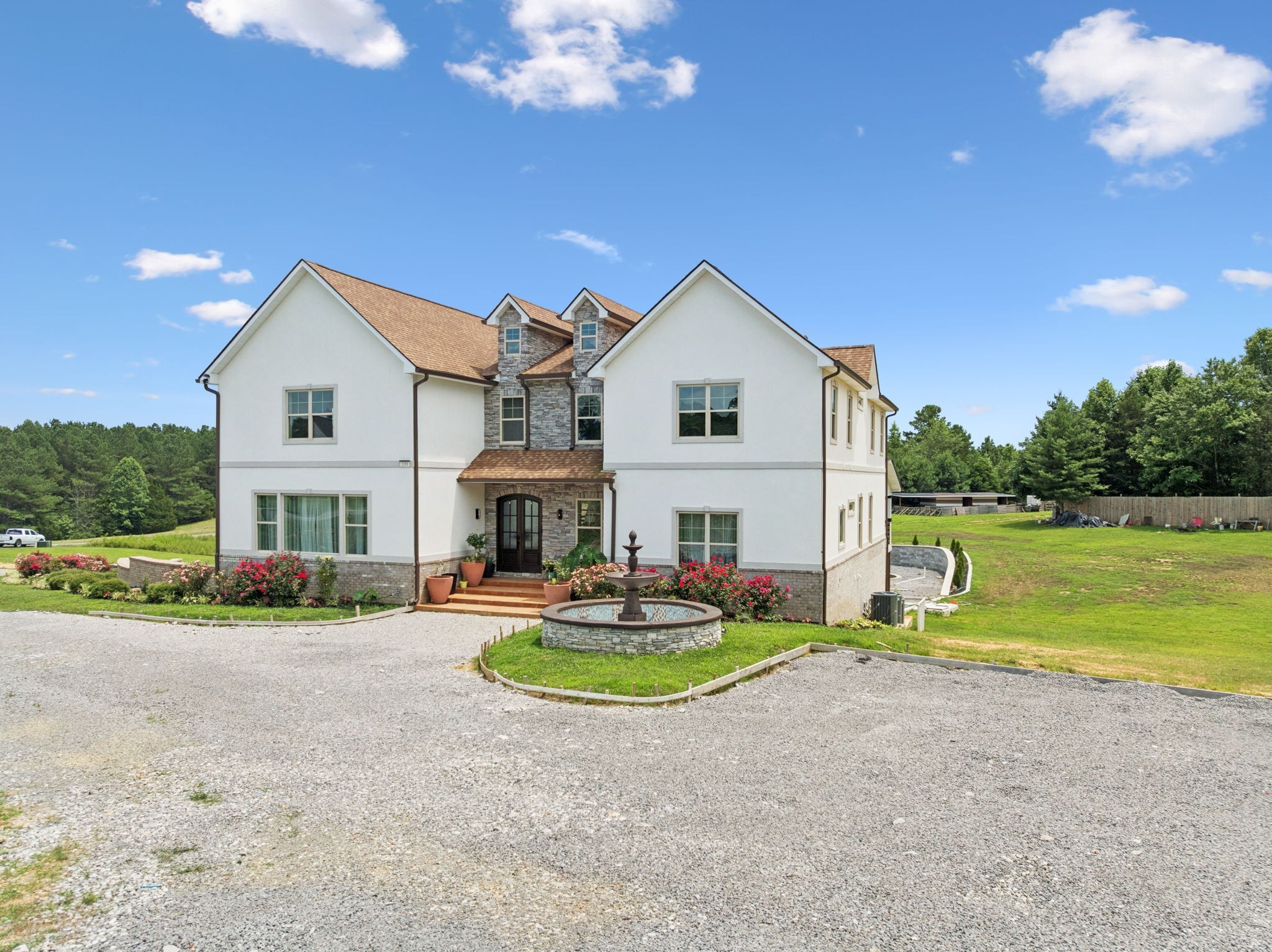 130 Cedar Ridge Ln