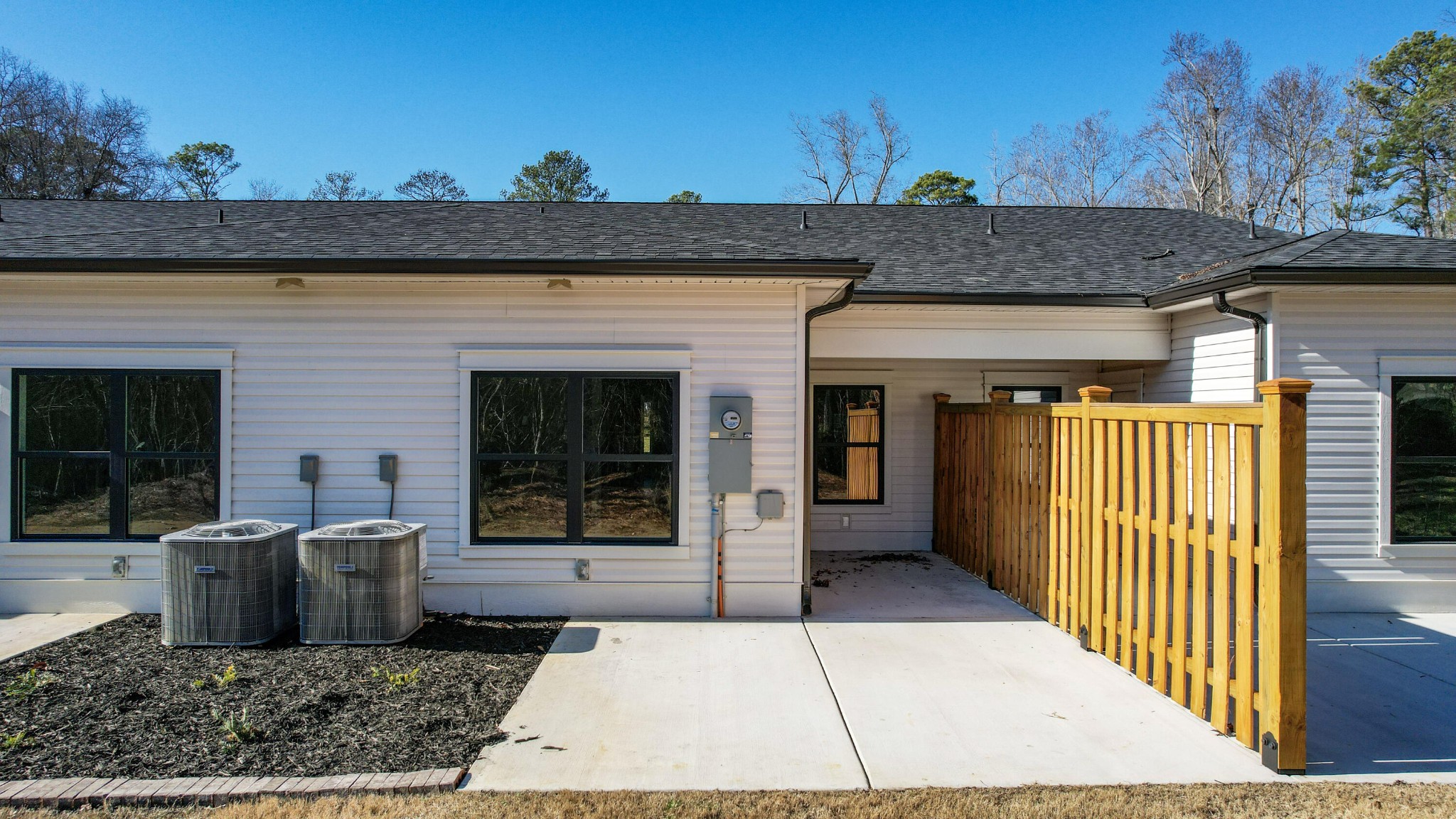 3484 Pinecrest Avenue, NW