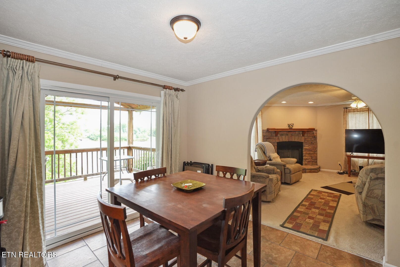 1366 Paradise Lane