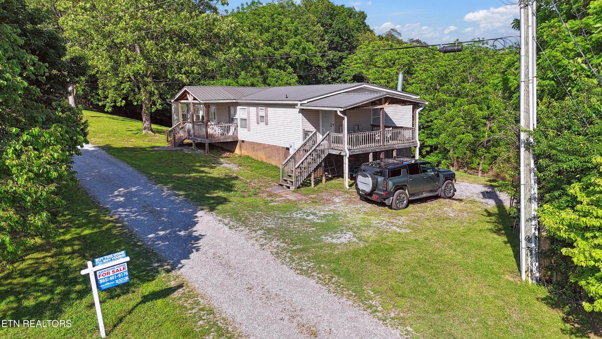 1366 Paradise Lane