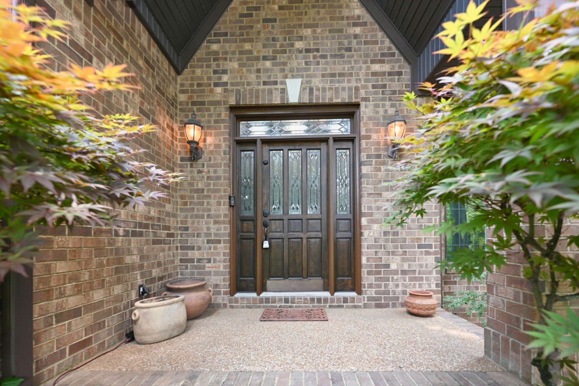 1229 Mount Vernon Ln