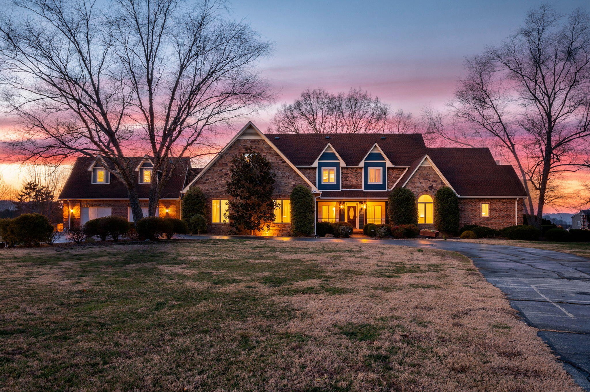 320 Crestview Lane