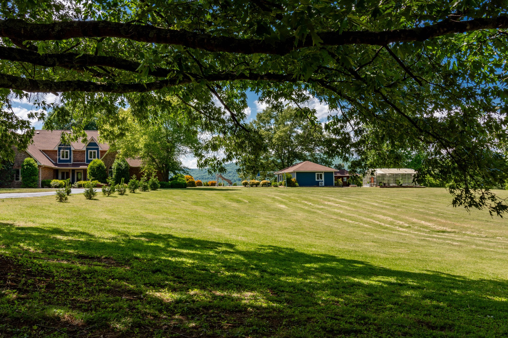 320 Crestview Lane