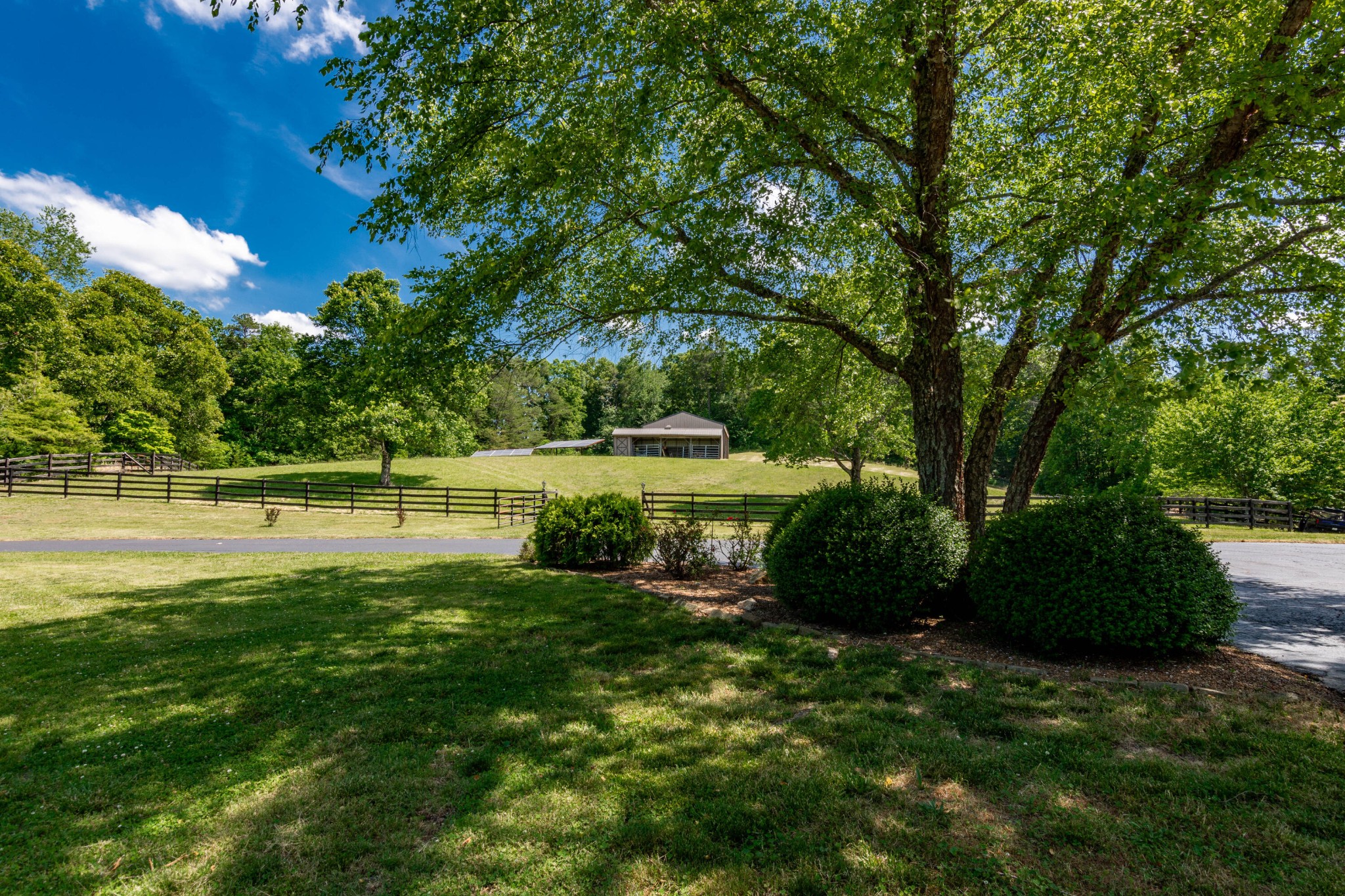 320 Crestview Lane