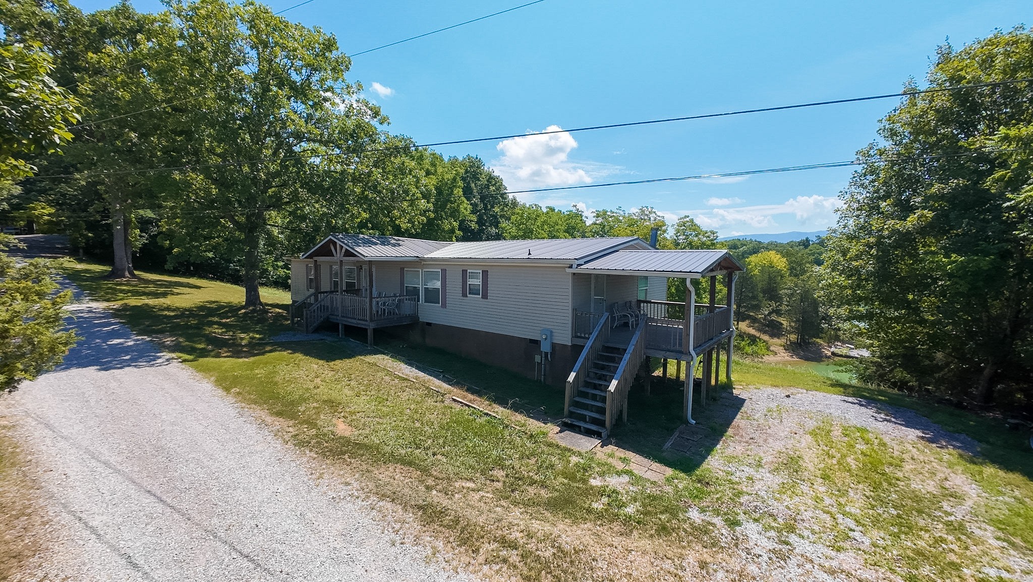 1366 Paradise Lane