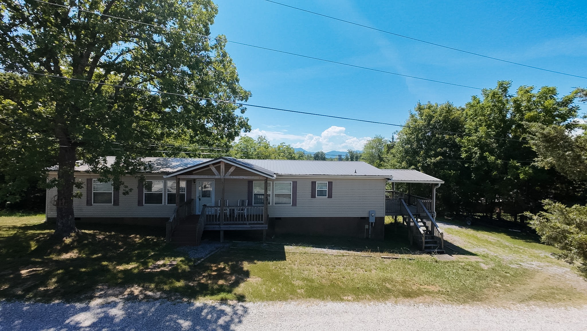 1366 Paradise Lane