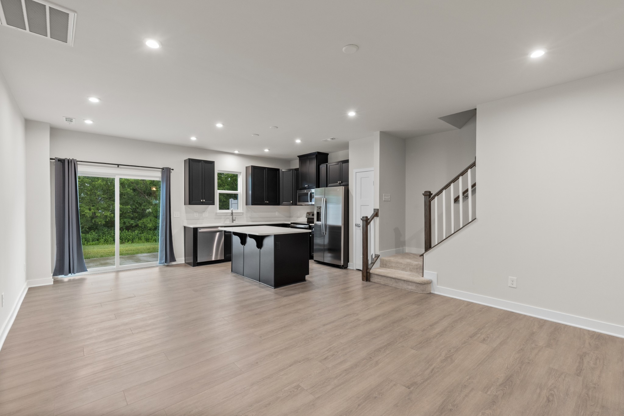 1177 Riverbrook Dr