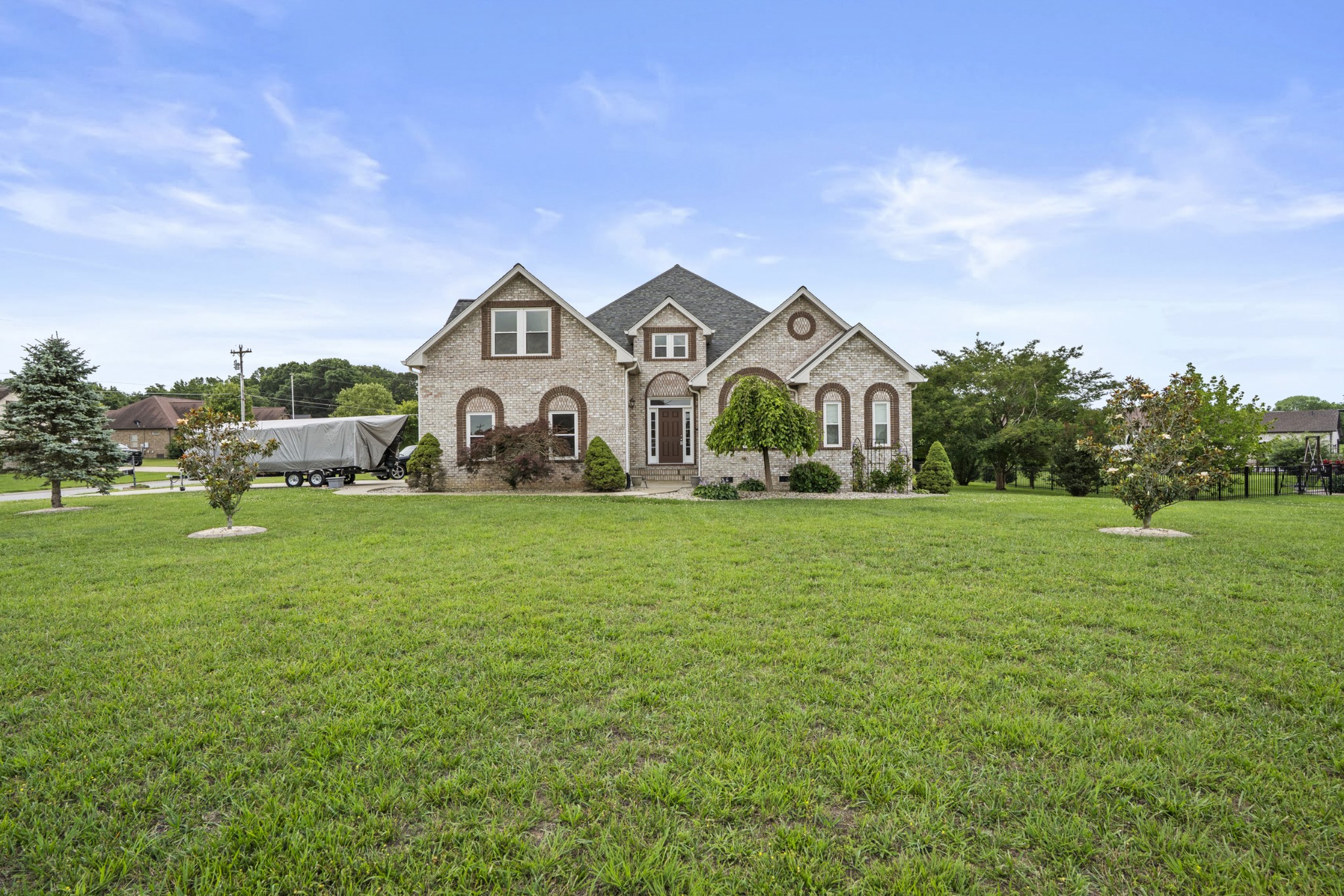 2114 London Ln