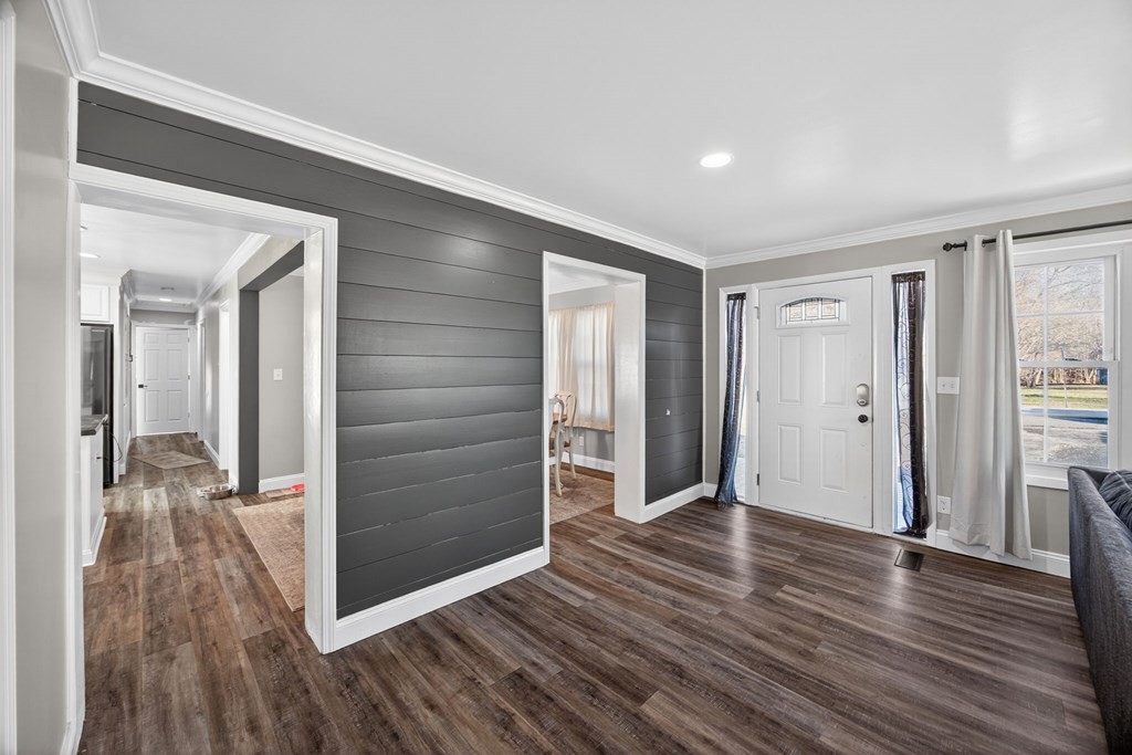 385 Campbell Dr