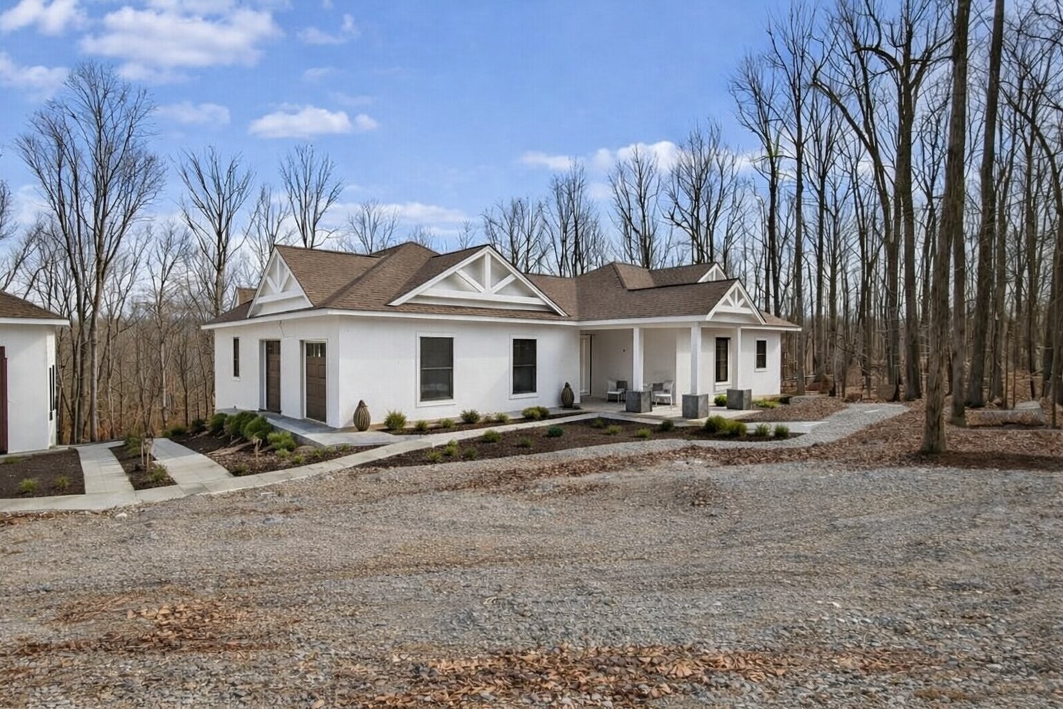 147 Dunrobin Ct