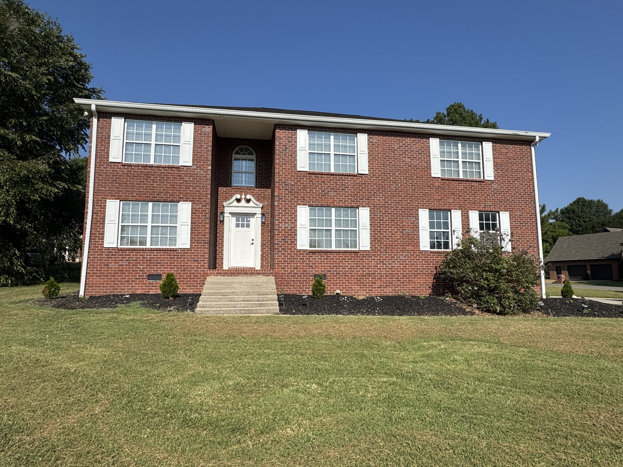 1805 Pointe Ct