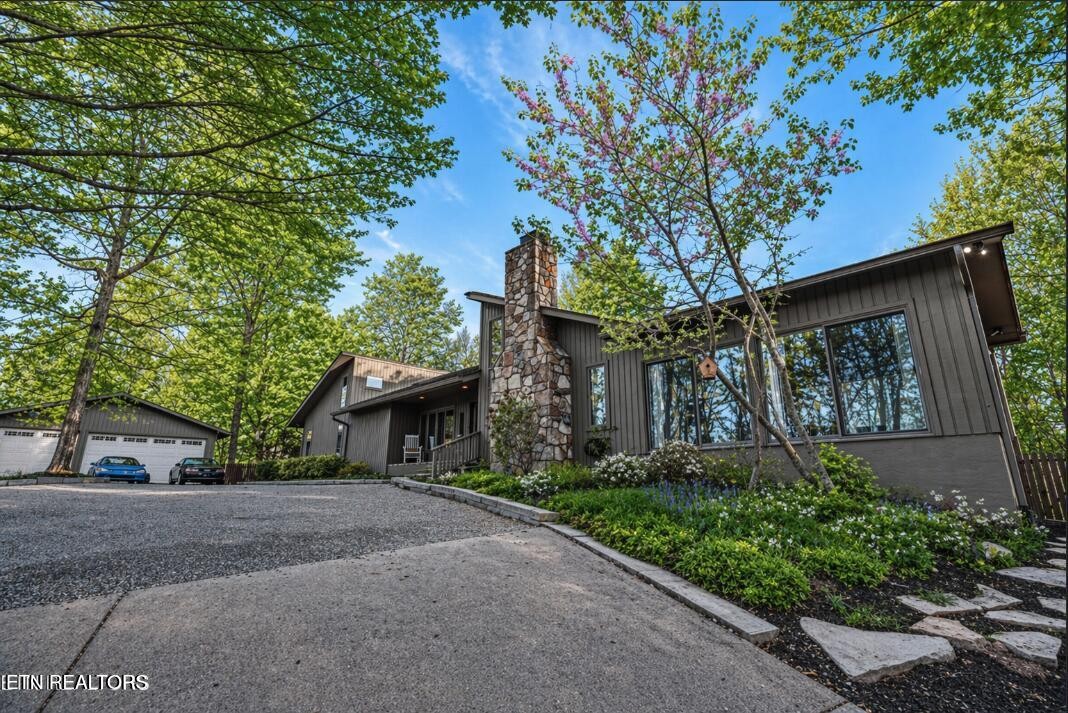 11104 Poplar Ridge Rd