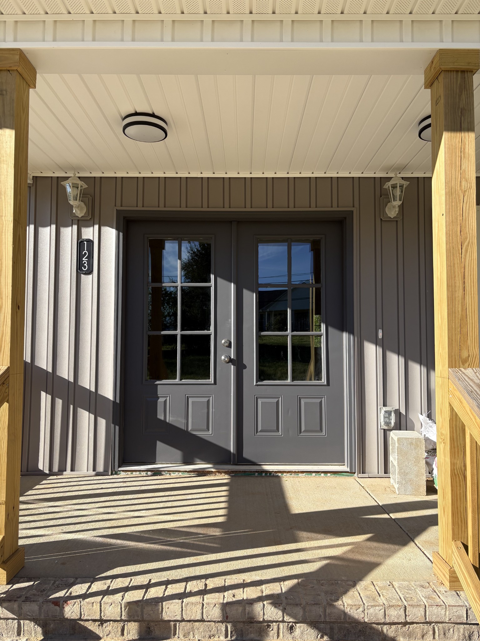 123 Crestview Drive