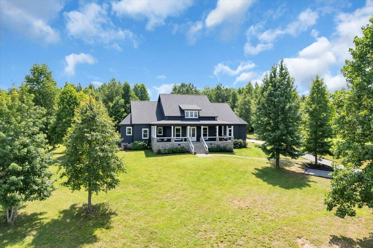 1115 River Bluffs Drive