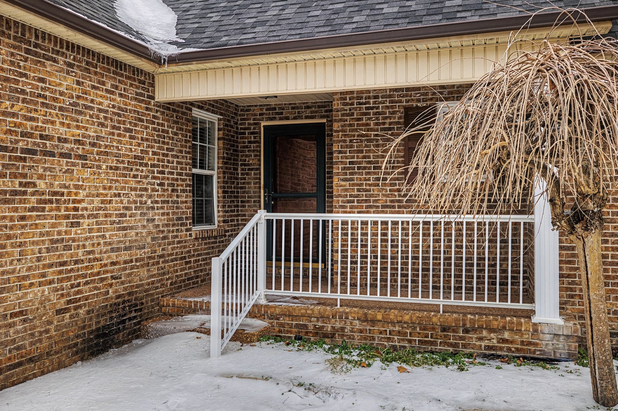 1909 Amacher Dr