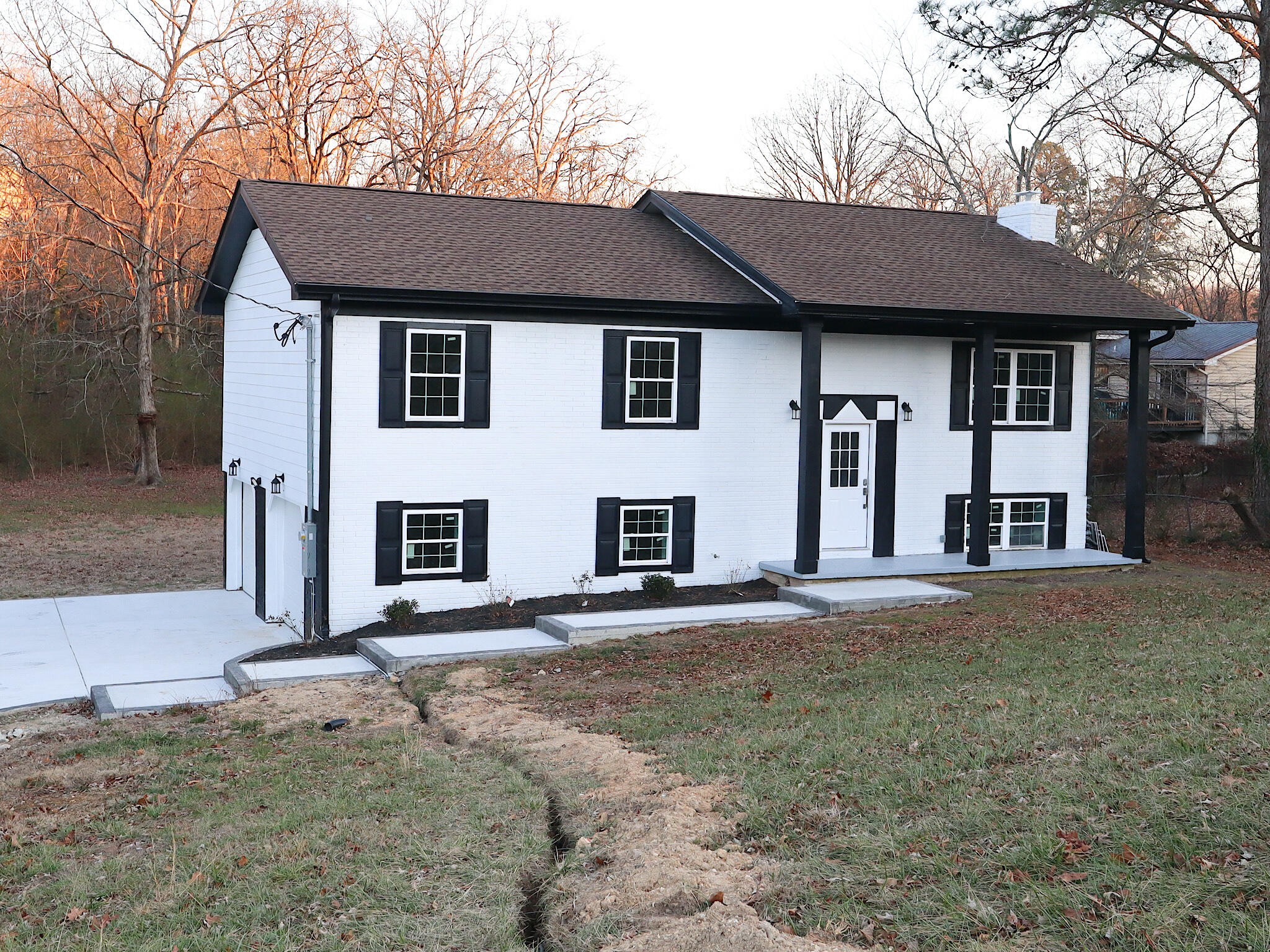 2512 Maplewood Drive