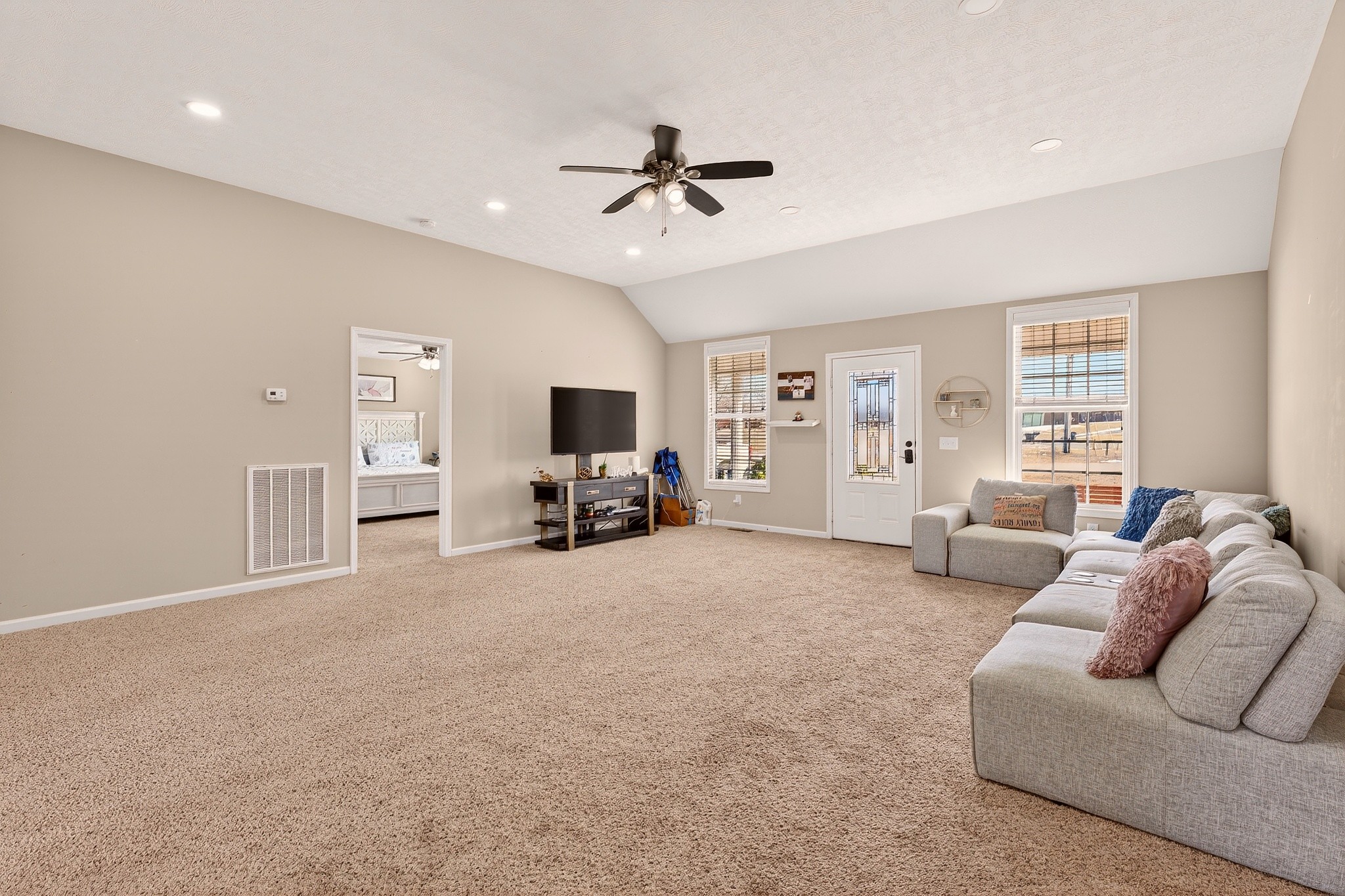 1031 Meridian Dr