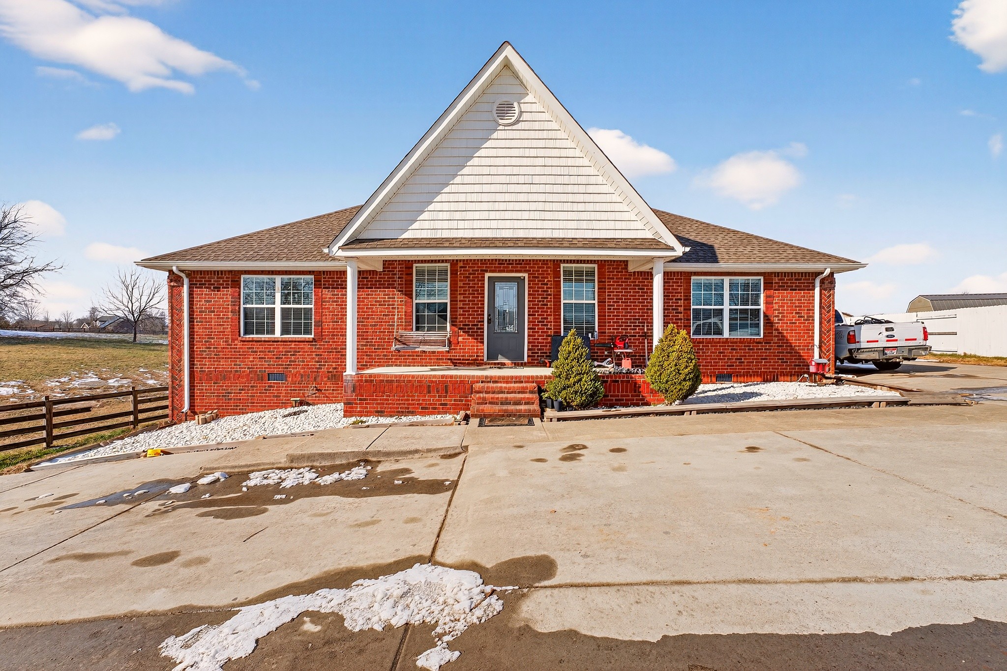 1031 Meridian Dr