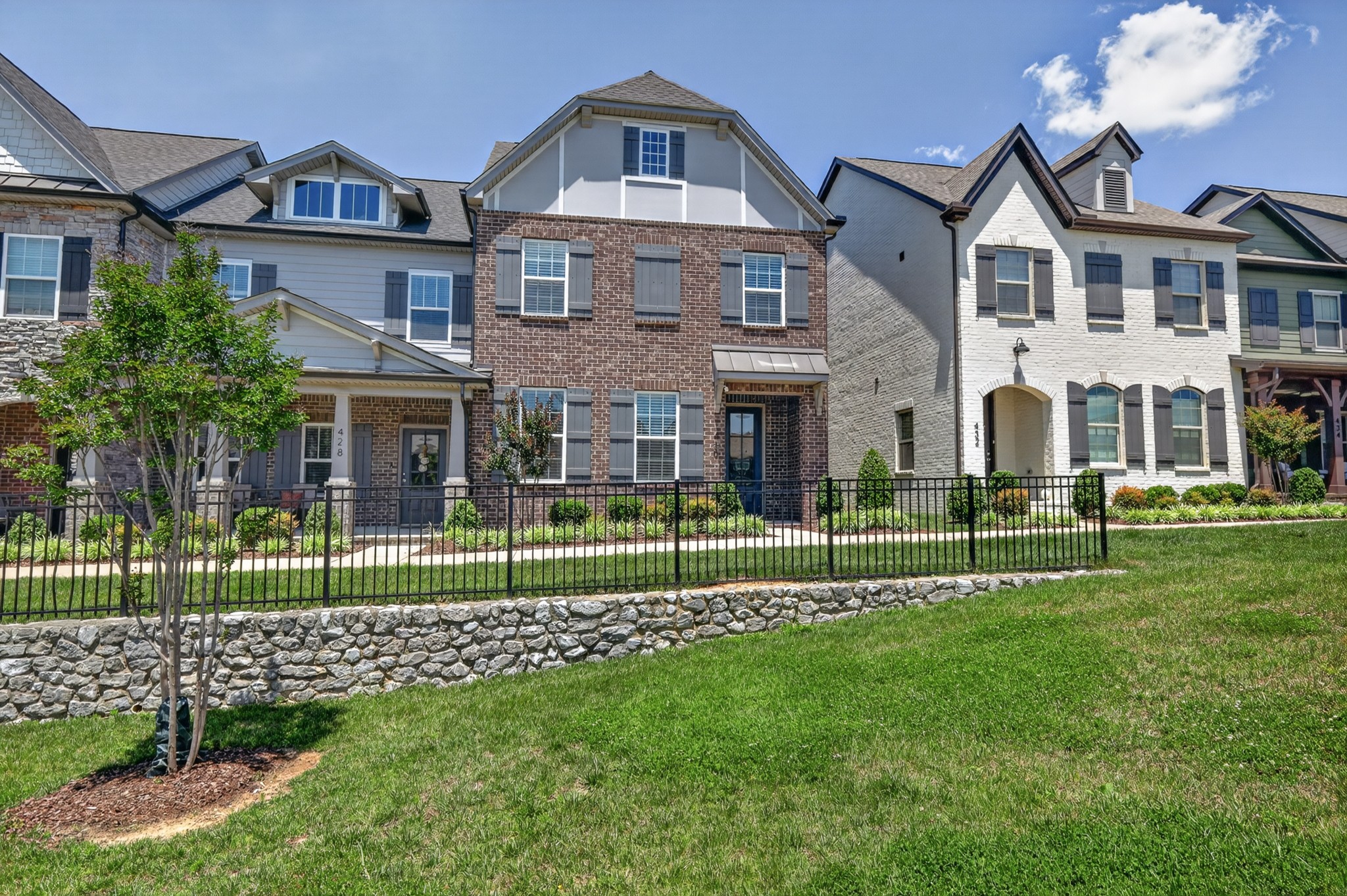 430 Longstone Rd