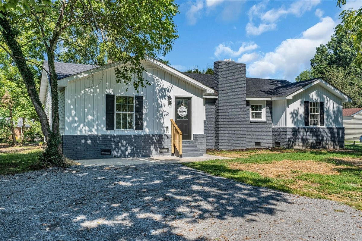208 Bragg Cir