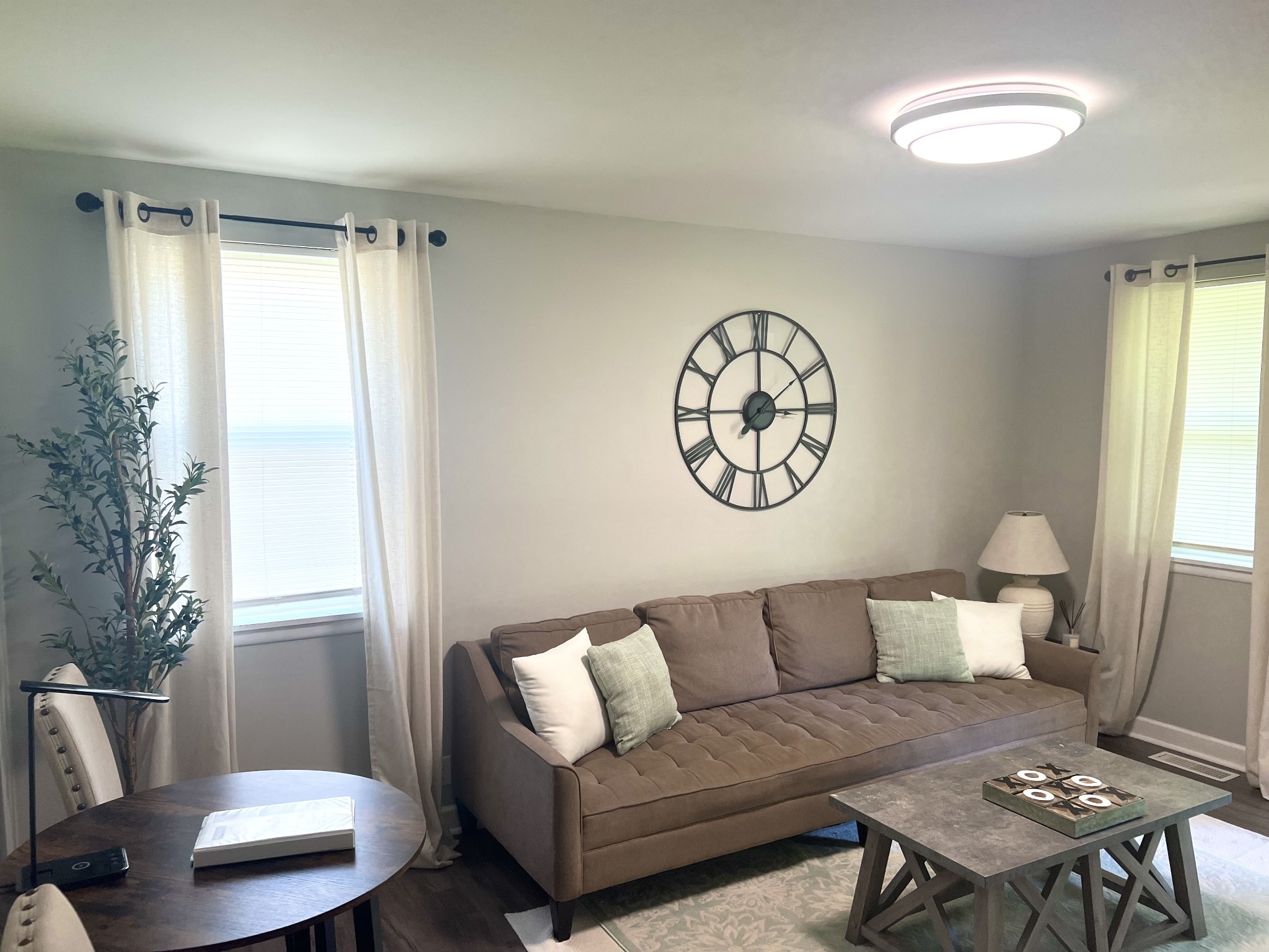 304 Hardison Dr