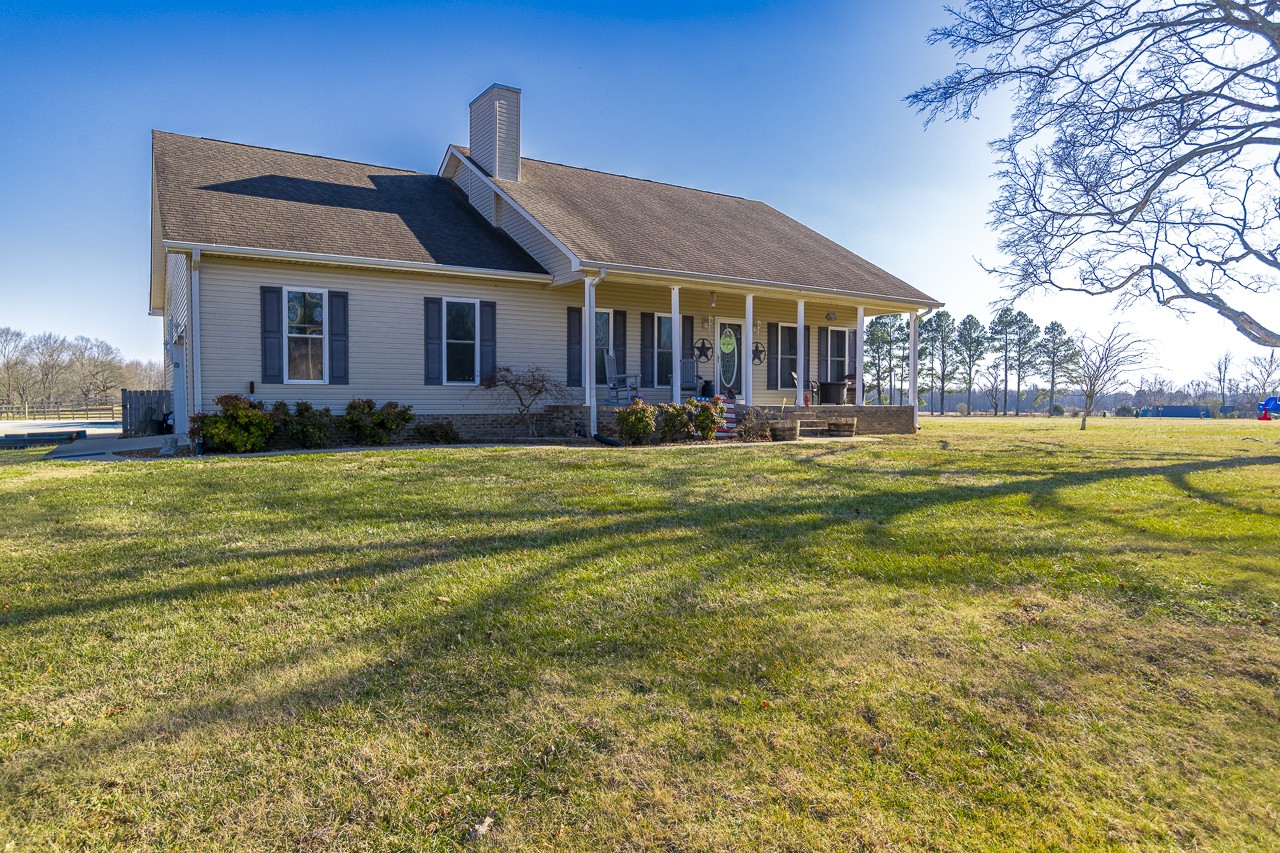 182 Old Camargo Rd