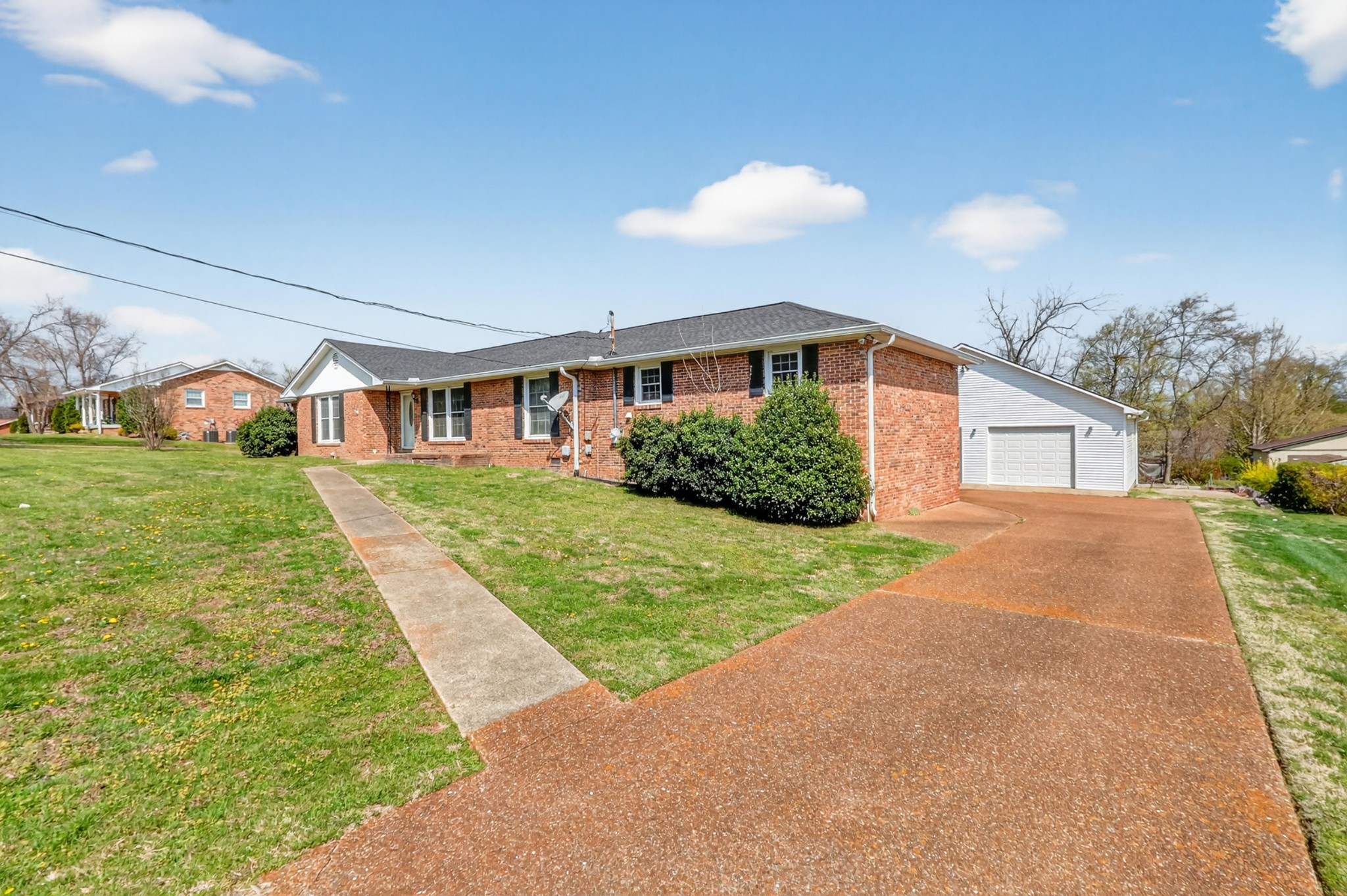 1305 Clearview Dr
